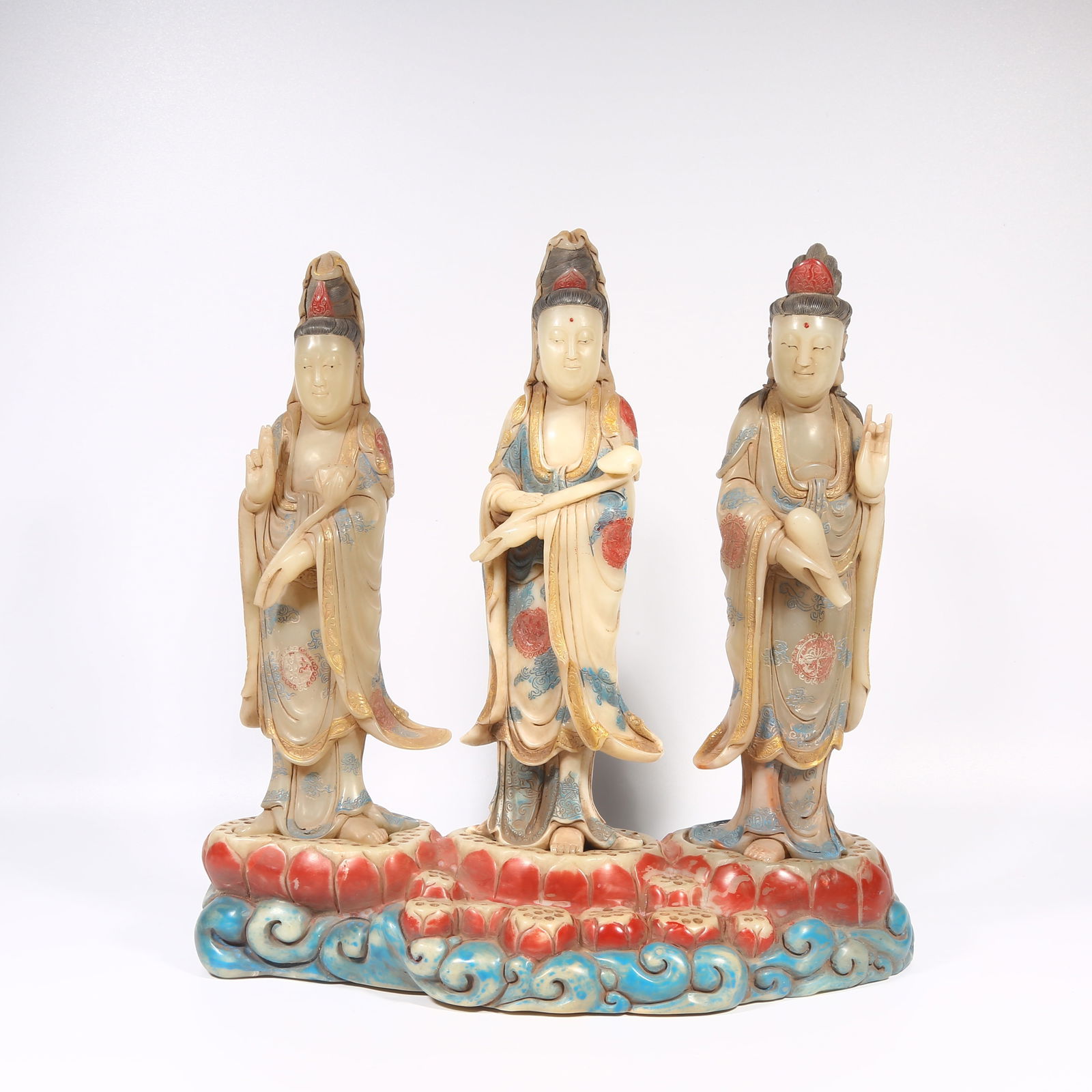 A SET OF SHOUSHAN STONE BODHISATTVA FIGURES: Set of Shoushan stone Bodhisattva figures
