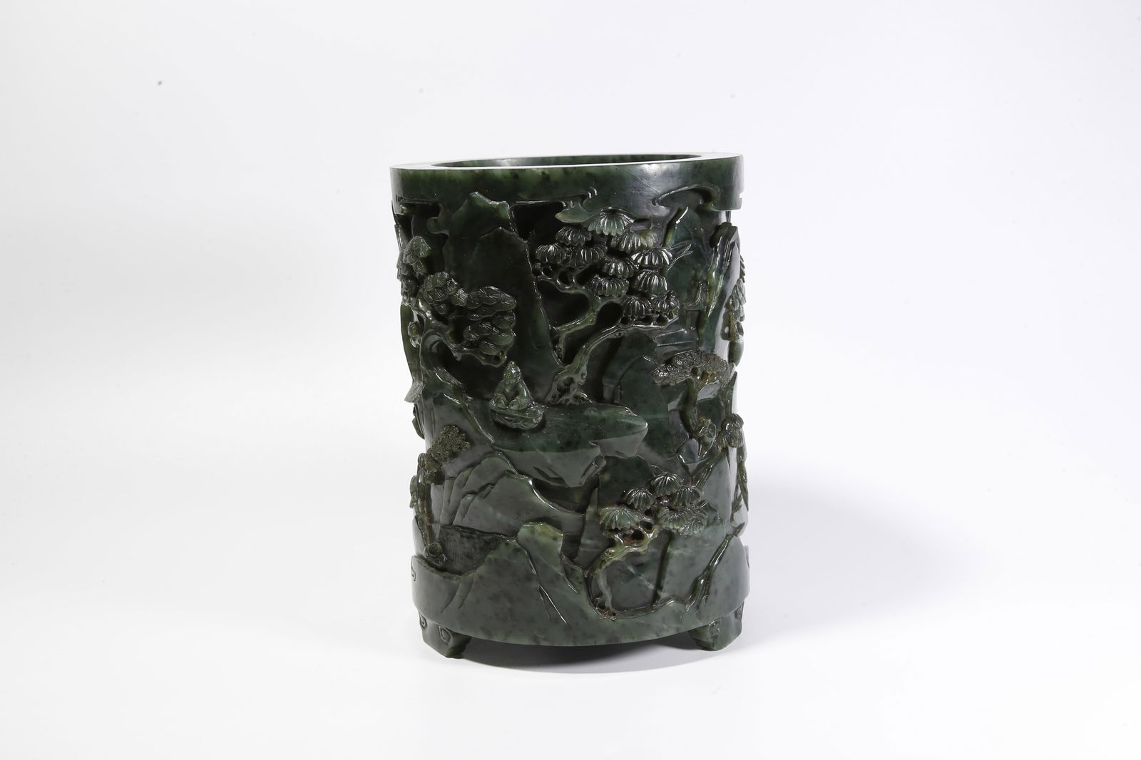 A HETIAN JADE BRUSH POT WITH FIGURE-STORY MOTIF: Hetian jade brush pot with figure-story motif