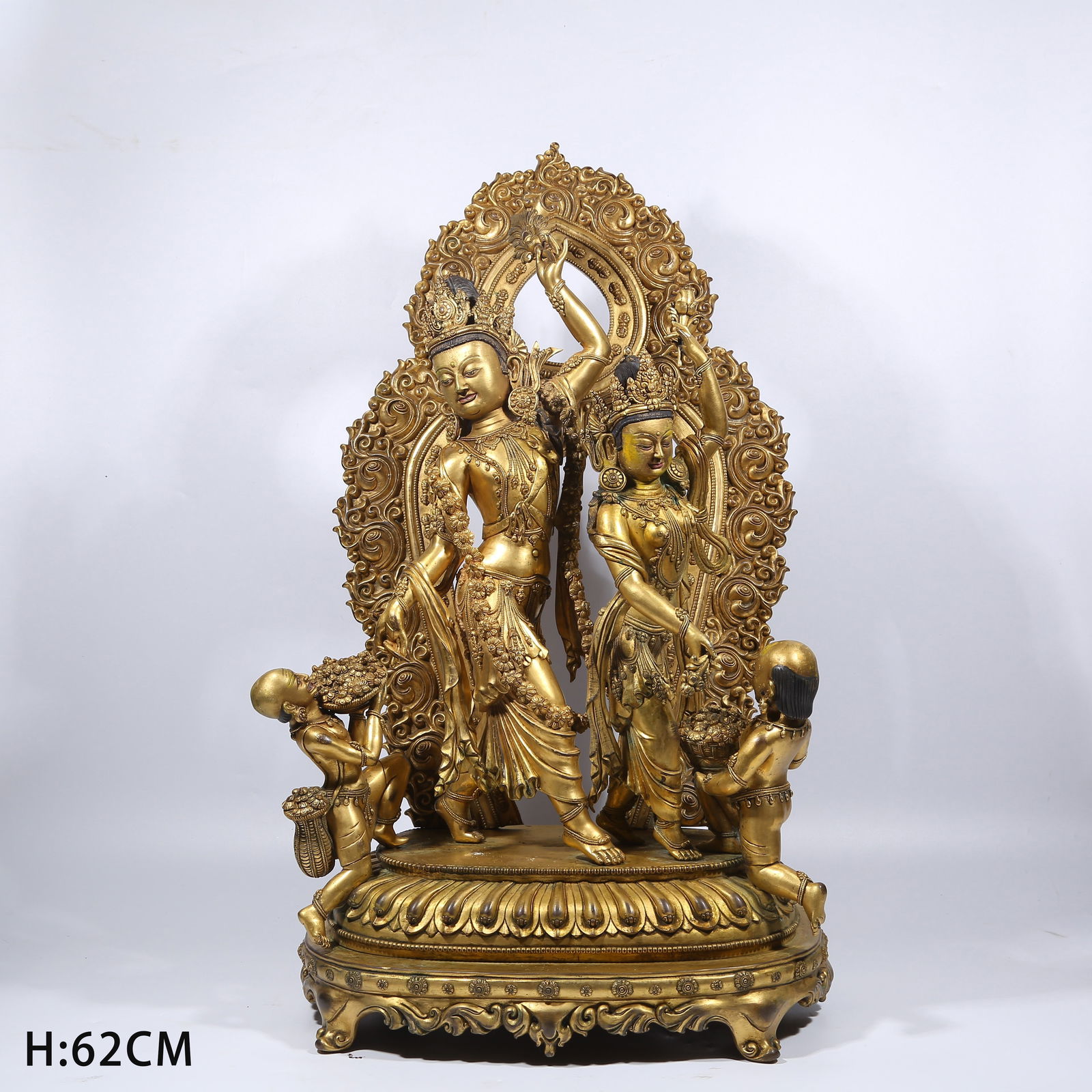 A GILT BRONZE DANCING AVALOKITESHVARA STATUE: Gilt Bronze Dancing Avalokiteshvara Statue