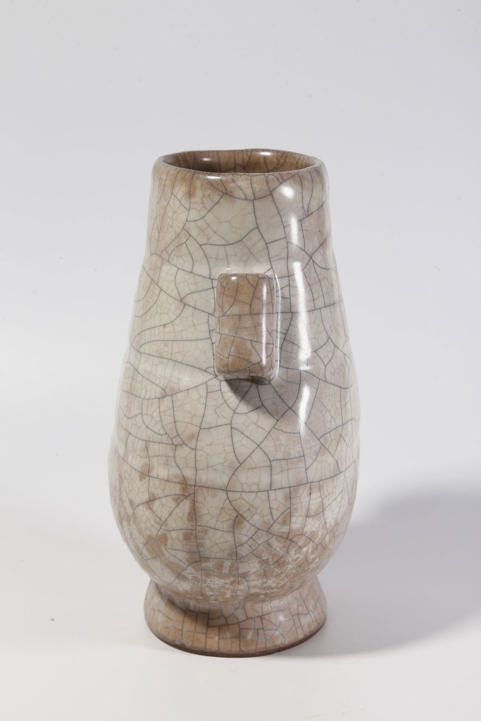 A GE WARE DOUBLE-GUAN-HANDLED BOTTLE - 4