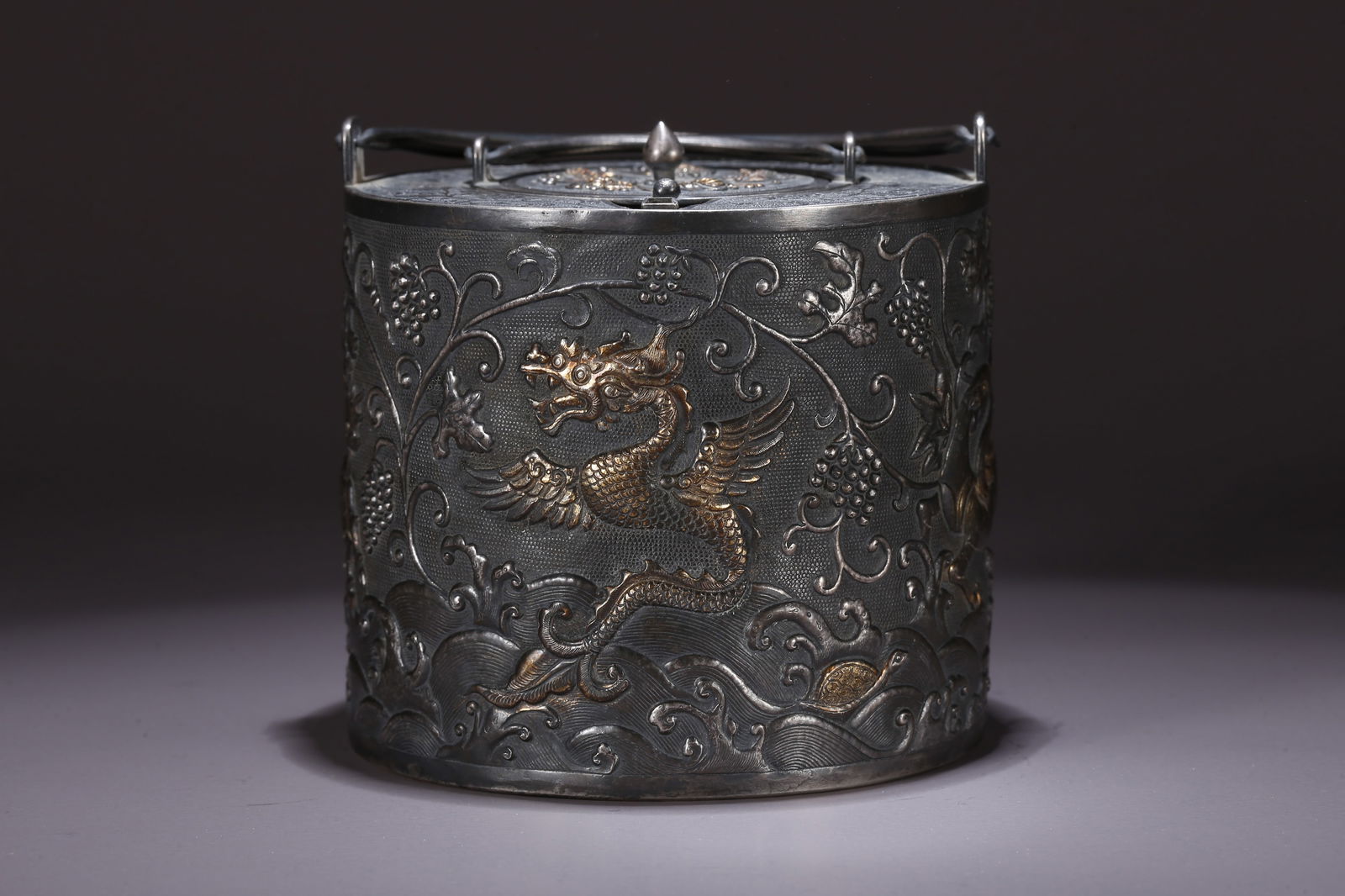 A SILVER TEAPOT WITH AUSPICIOUS BEAST PATTERN - 3