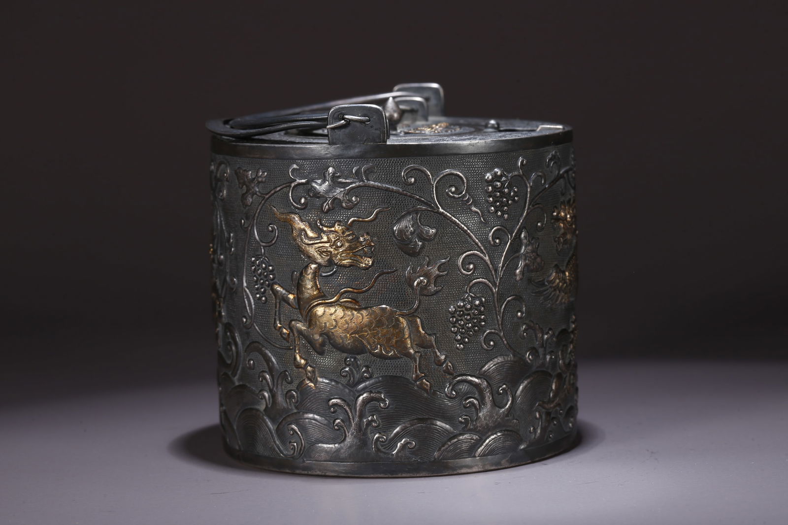 A SILVER TEAPOT WITH AUSPICIOUS BEAST PATTERN - 6