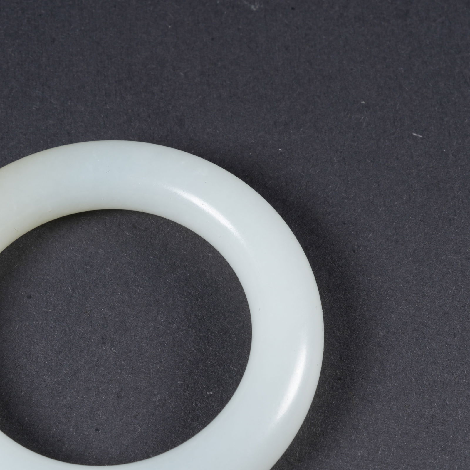 A HETIAN JADE RING - 3