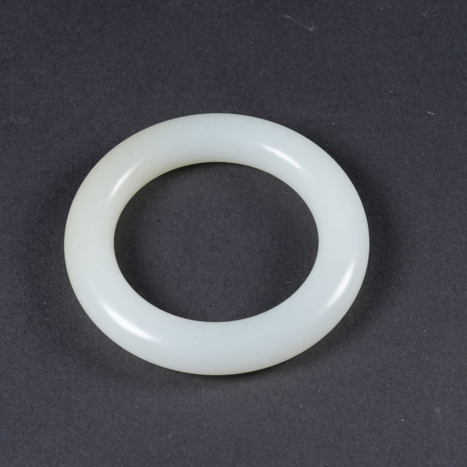 A HETIAN JADE RING - 5