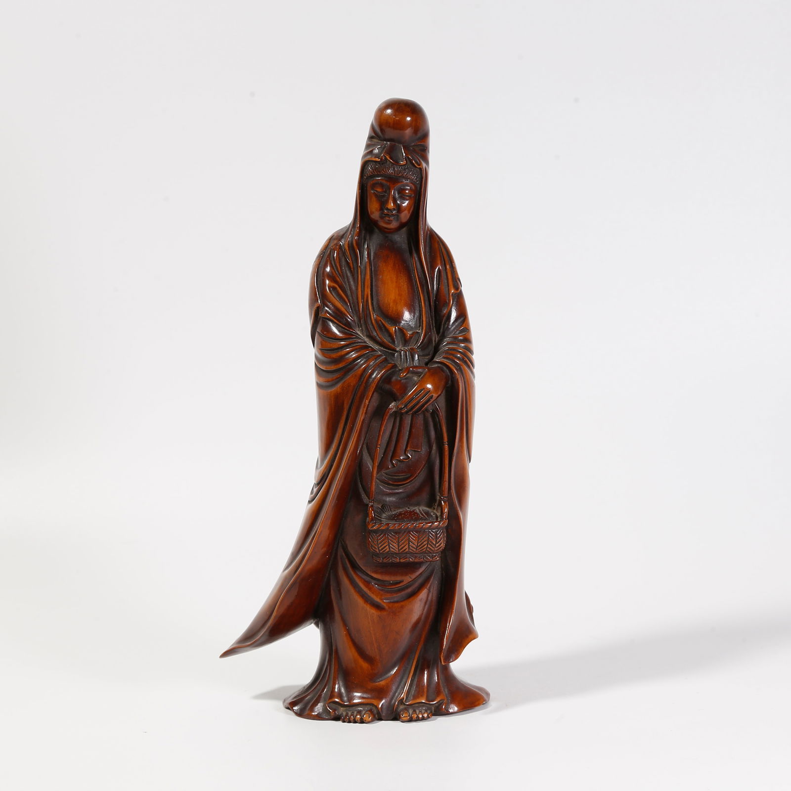 A BOXWOOD CARVED GUANYIN STATUE (1 of 9)