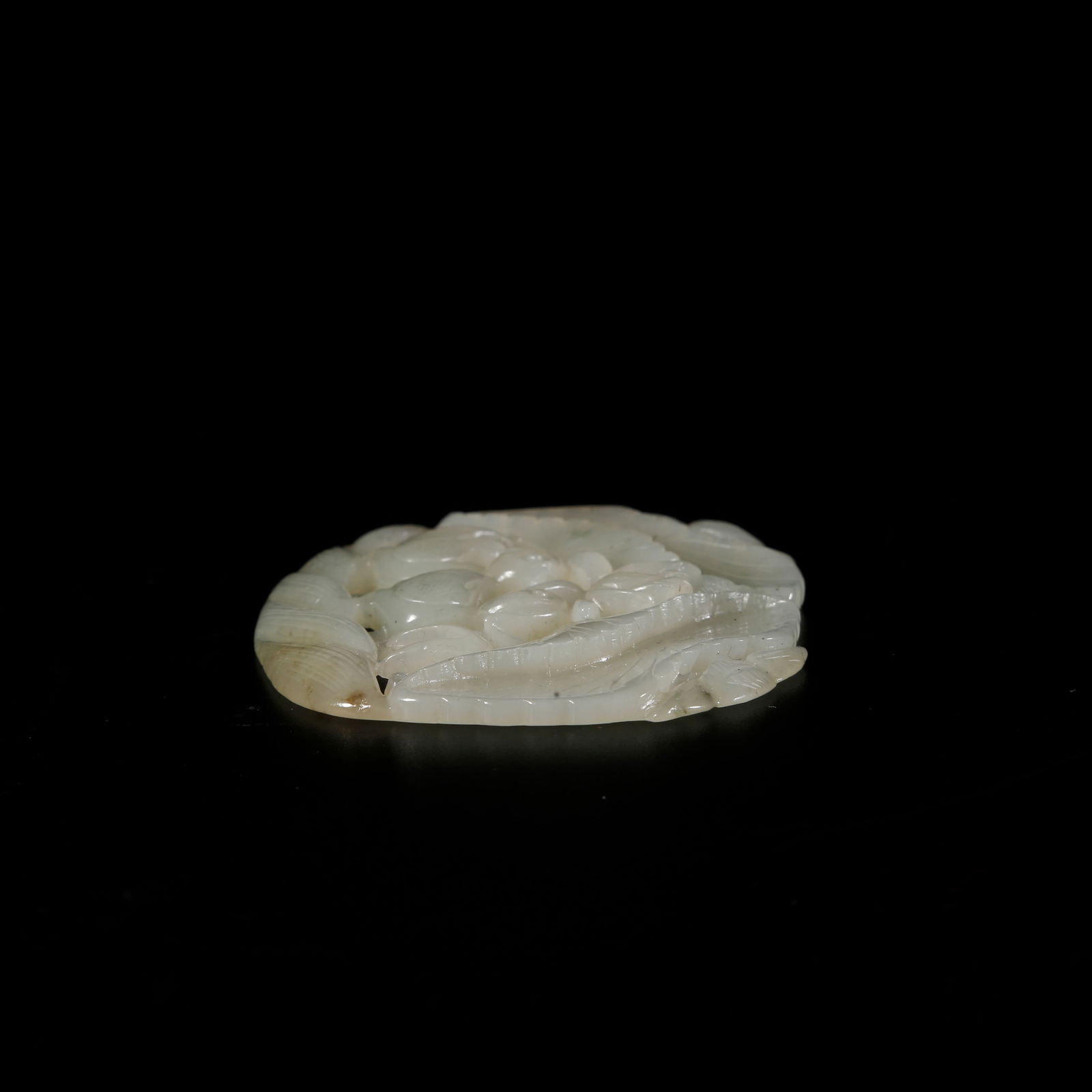 A HETIAN JADE OPENWORK DUCK-PATTERN PENDANT - 5