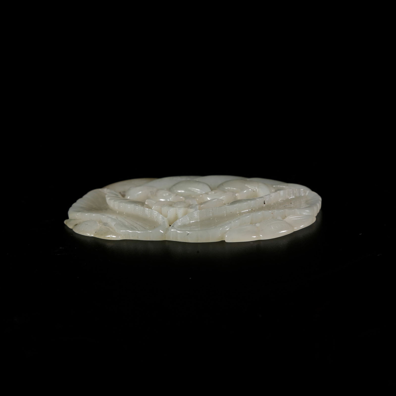 A HETIAN JADE OPENWORK DUCK-PATTERN PENDANT - 6