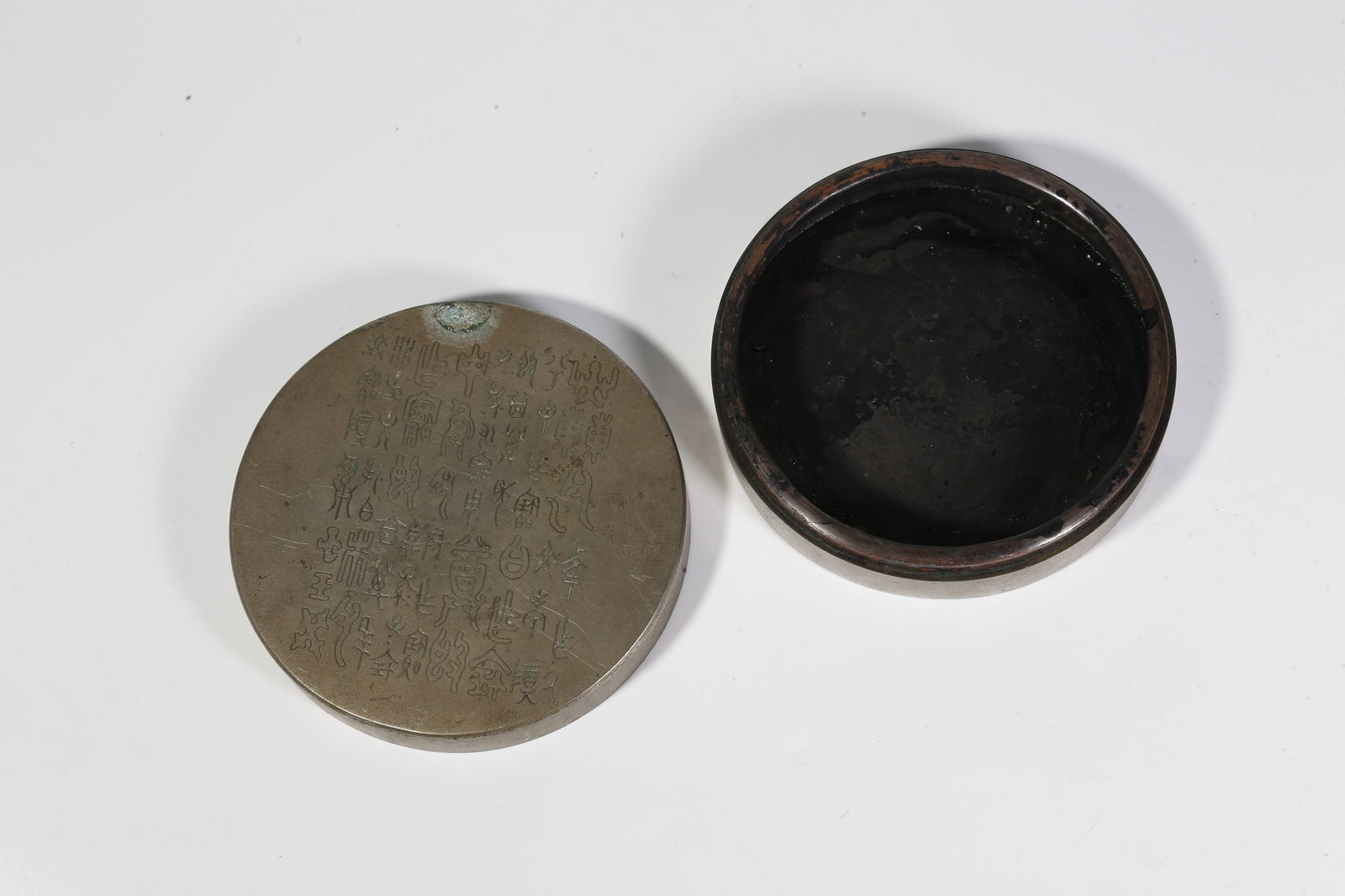 A BRONZE COVERED BOX - 7