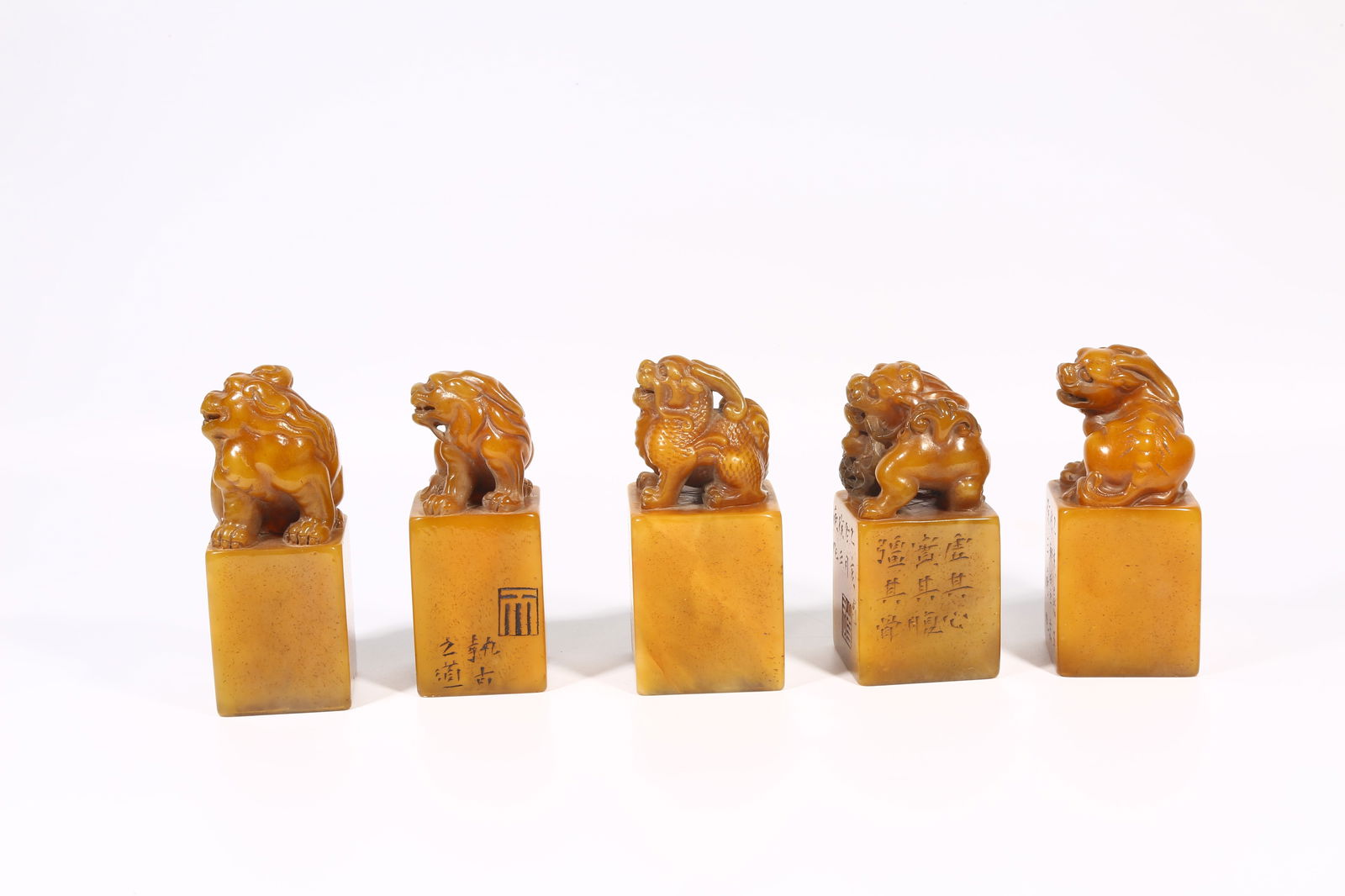 A SET OF SHOUSHAN STONE SEALS WITH BEAST-SHAPED KNOBS - 7