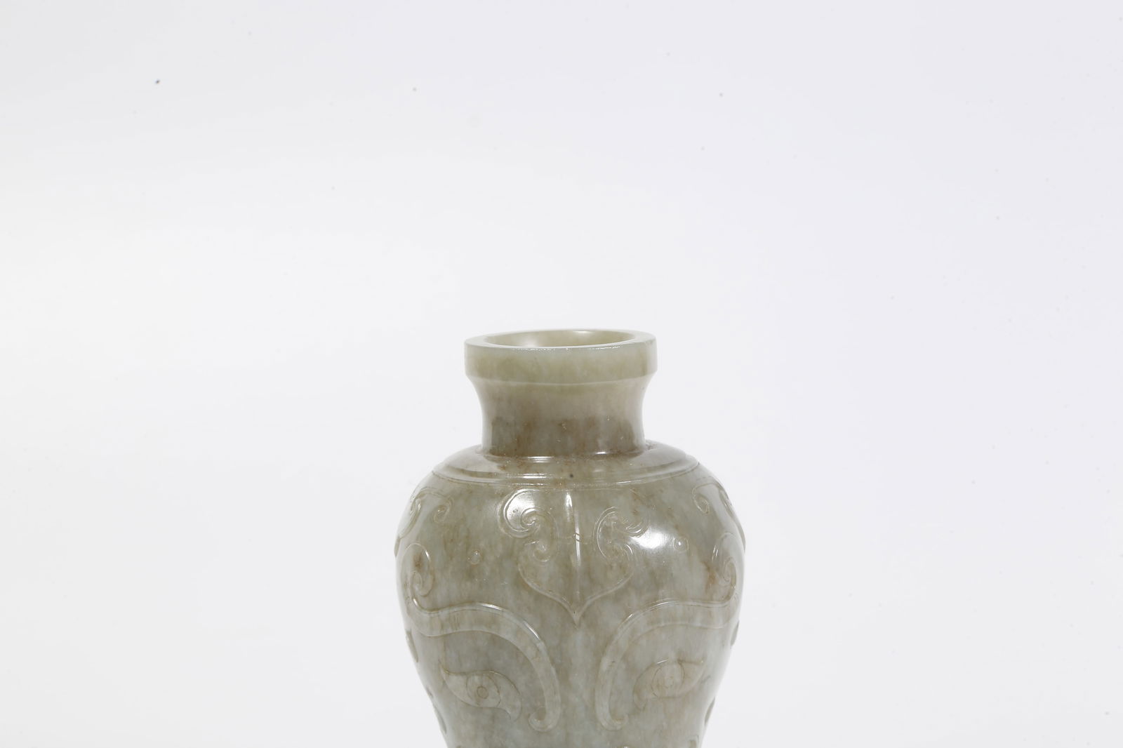 A HETIAN JADE BEAST-FACE PATTERNED VASE - 2