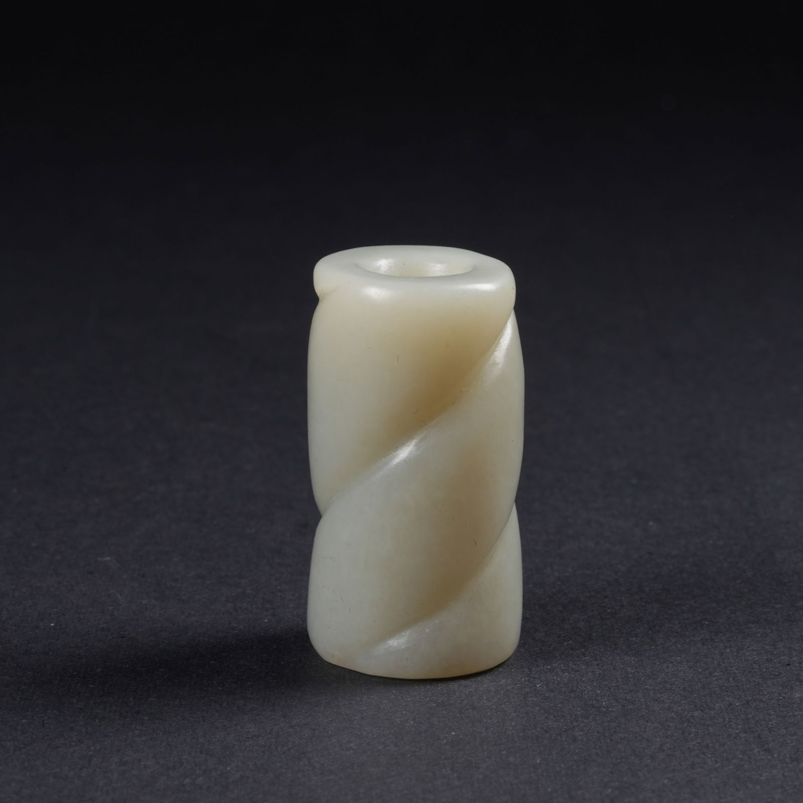 A HETIAN JADE TOGGLE - 3