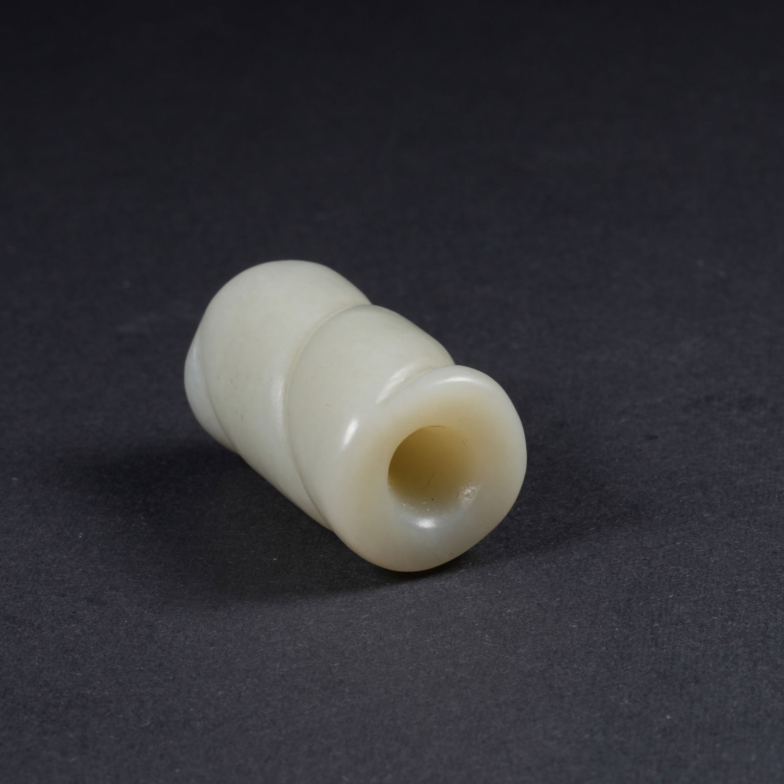 A HETIAN JADE TOGGLE - 5