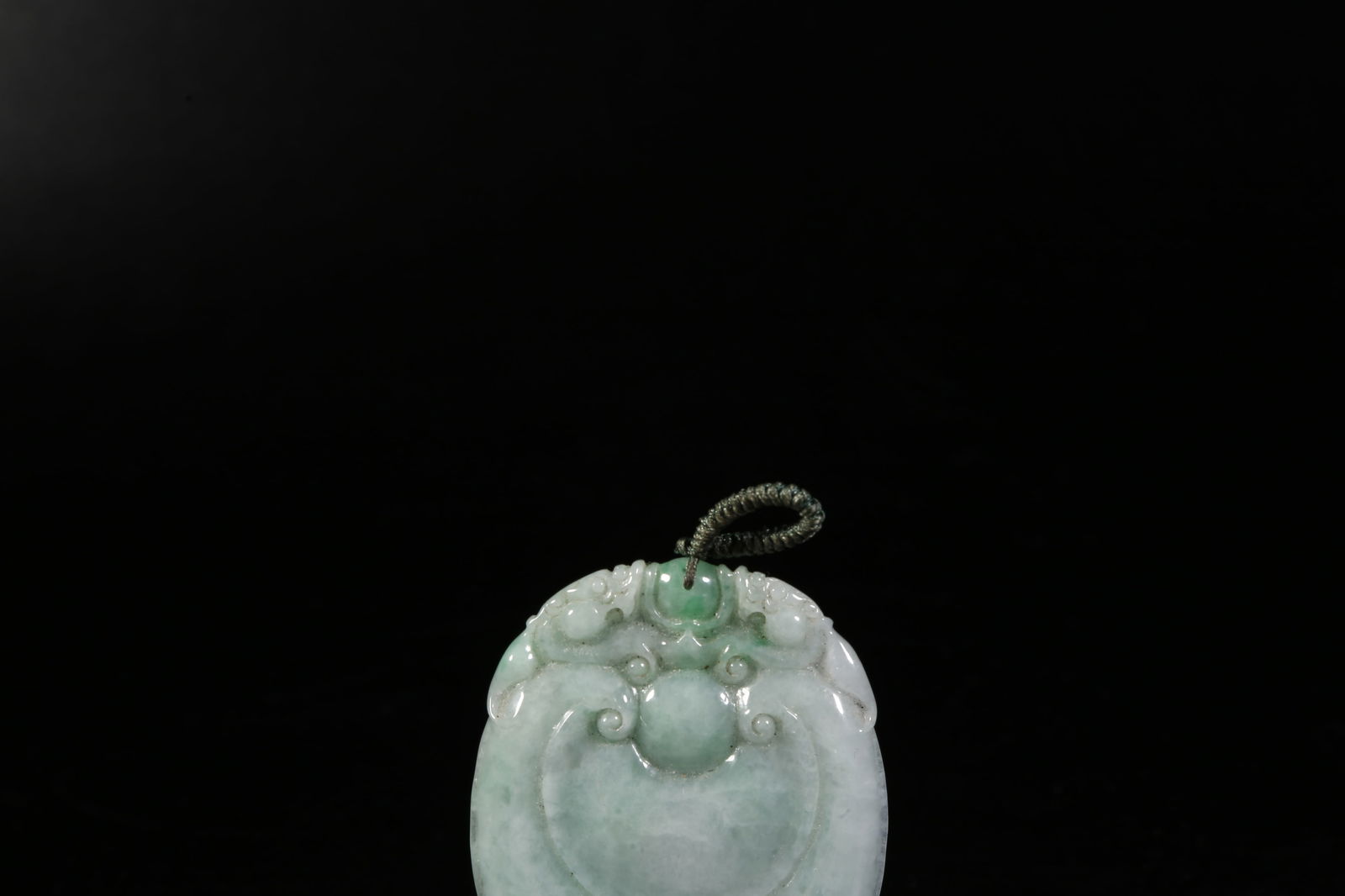 A JADEITE PENDANT - 2