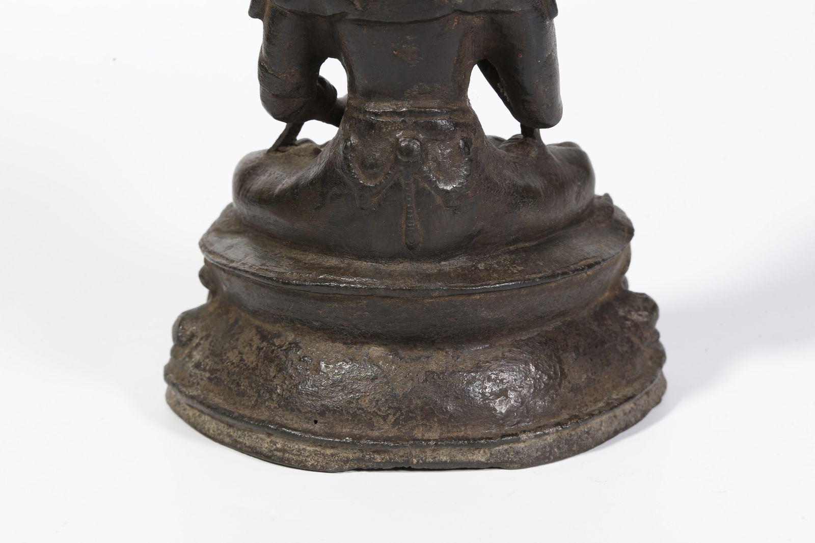 A BRONZE BUDDHA STATUE - 7