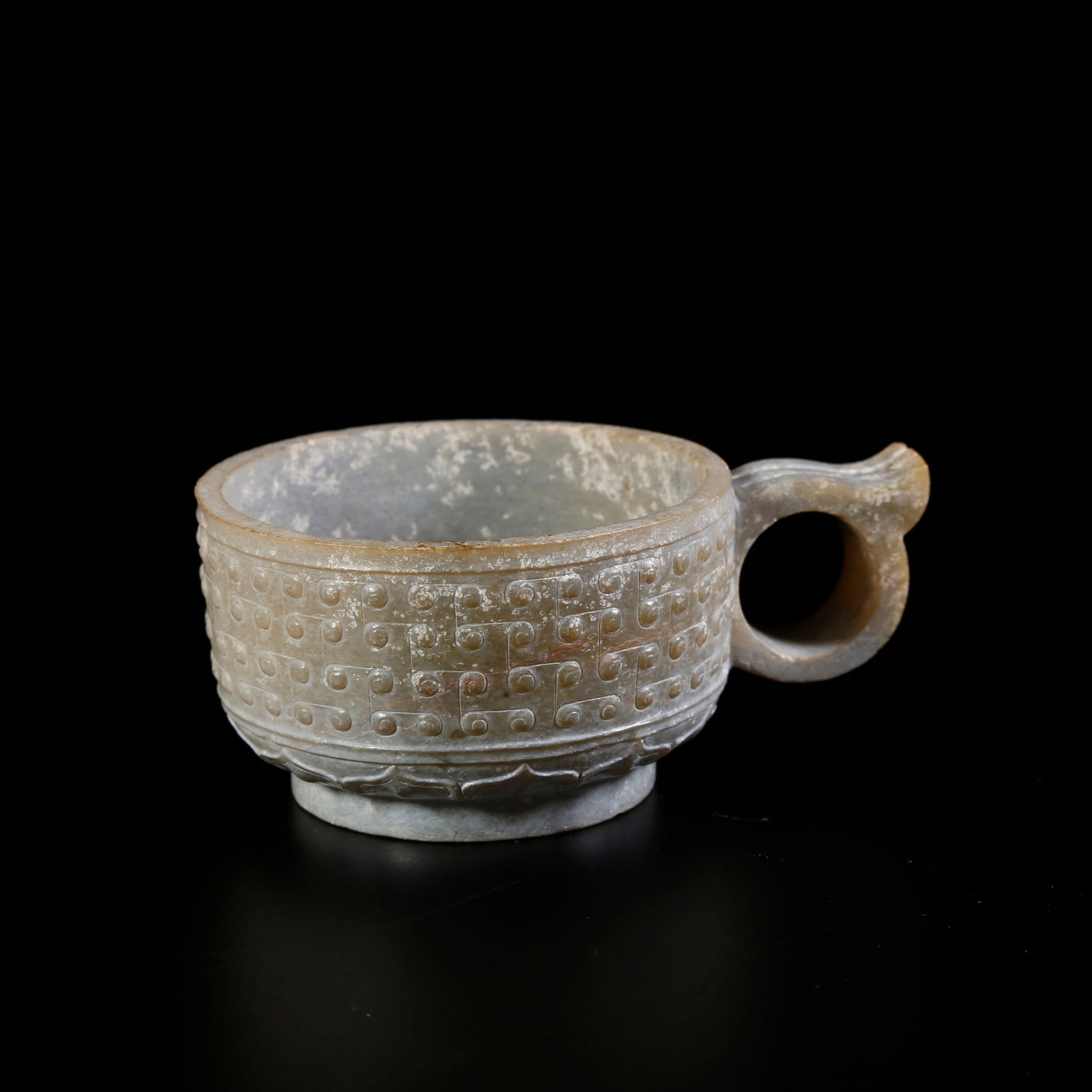 A ANCIENT JADE CUP (1 of 8)