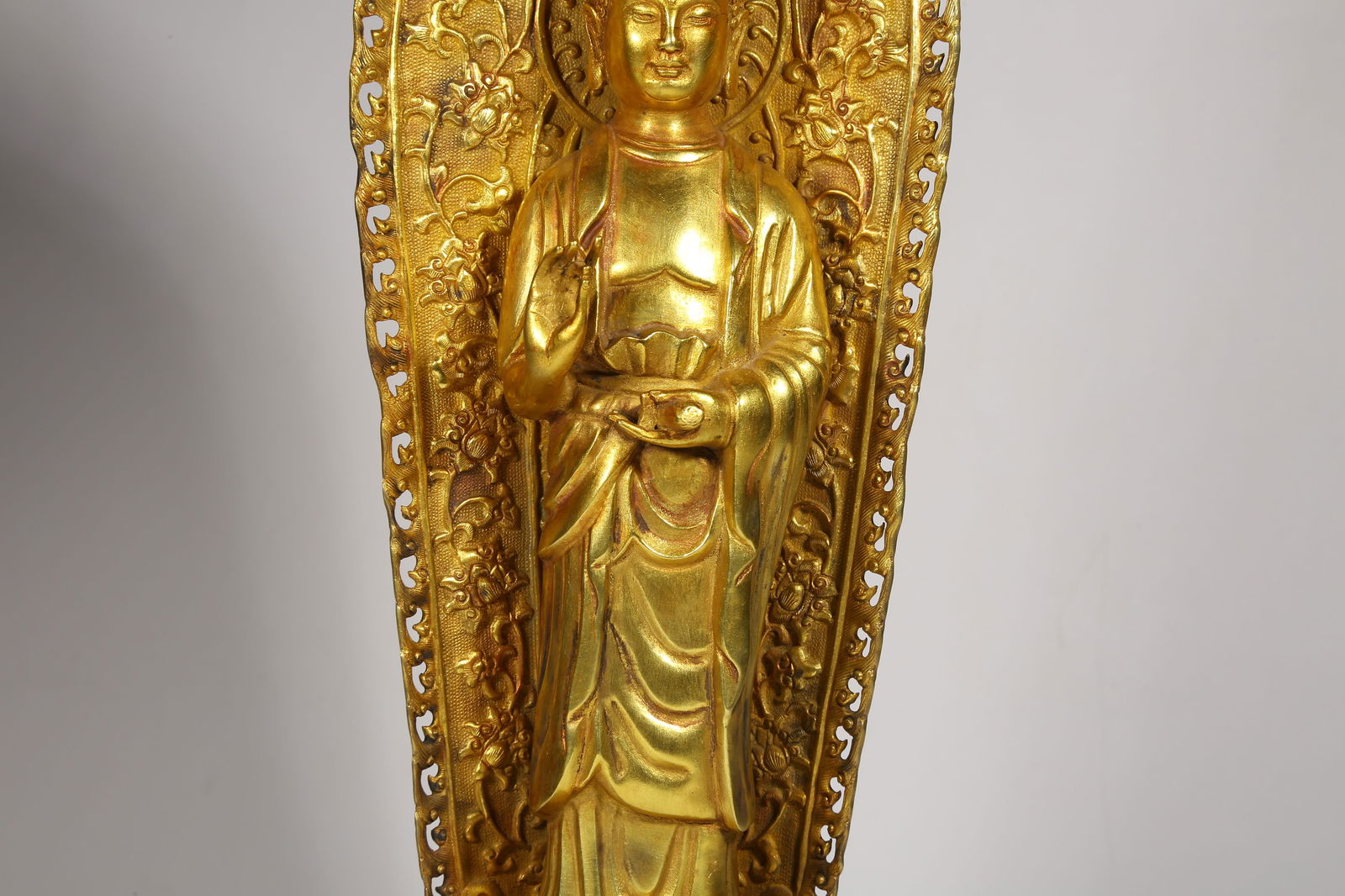 A GILDED SILVER BUDDHA STATUE - 3