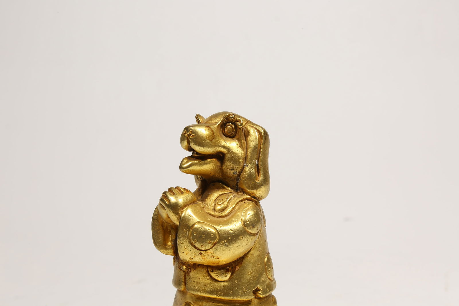 A GILDED BRONZE SEAL SET WITH TWELVE ZODIAC KNOBS - 10