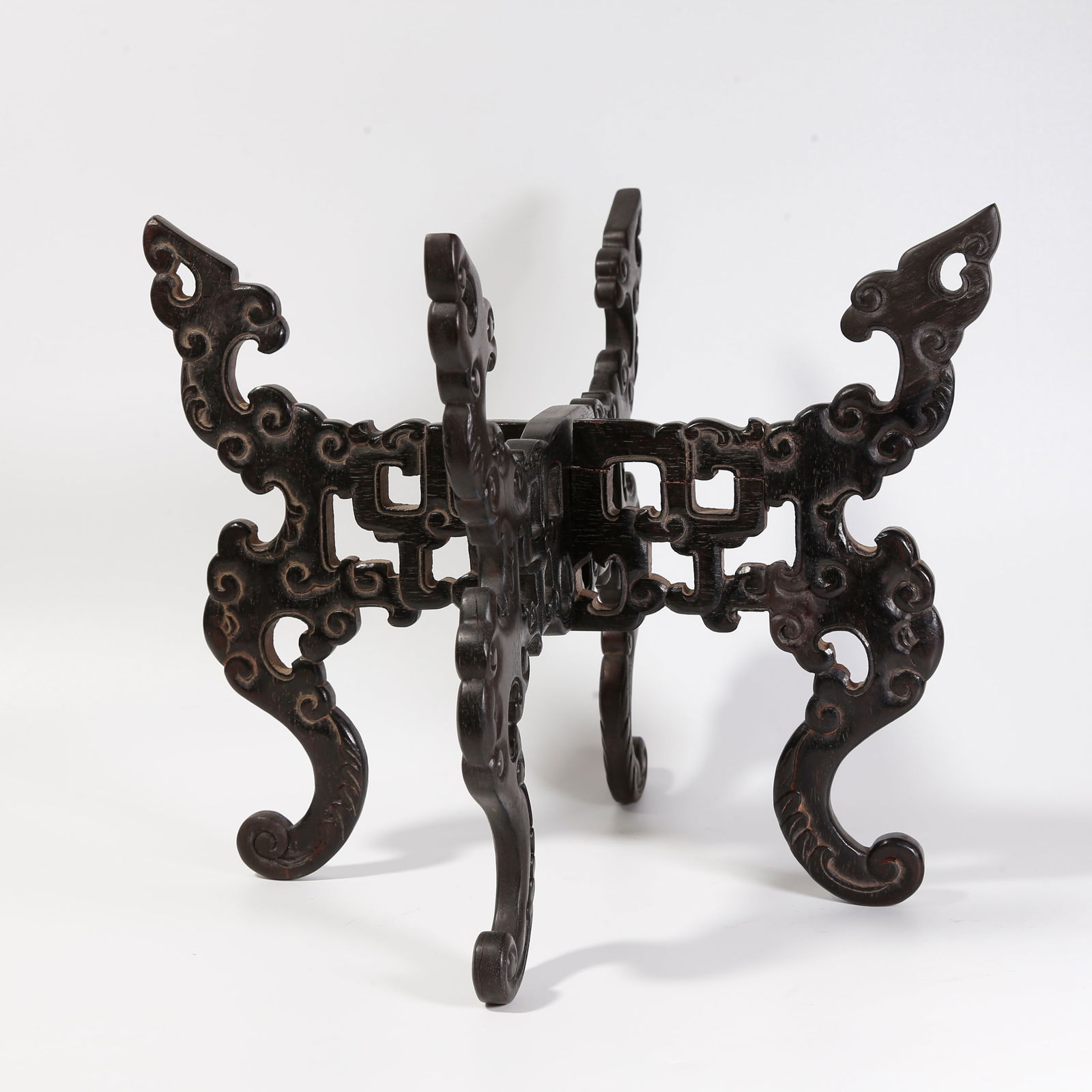 A ZITAN WOOD CARVED BASE: Zitan wood carved base