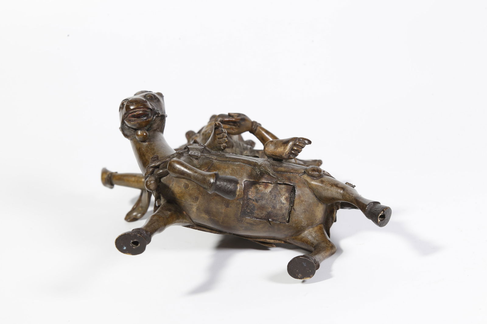 A BRONZE BUDDHA STATUE - 9