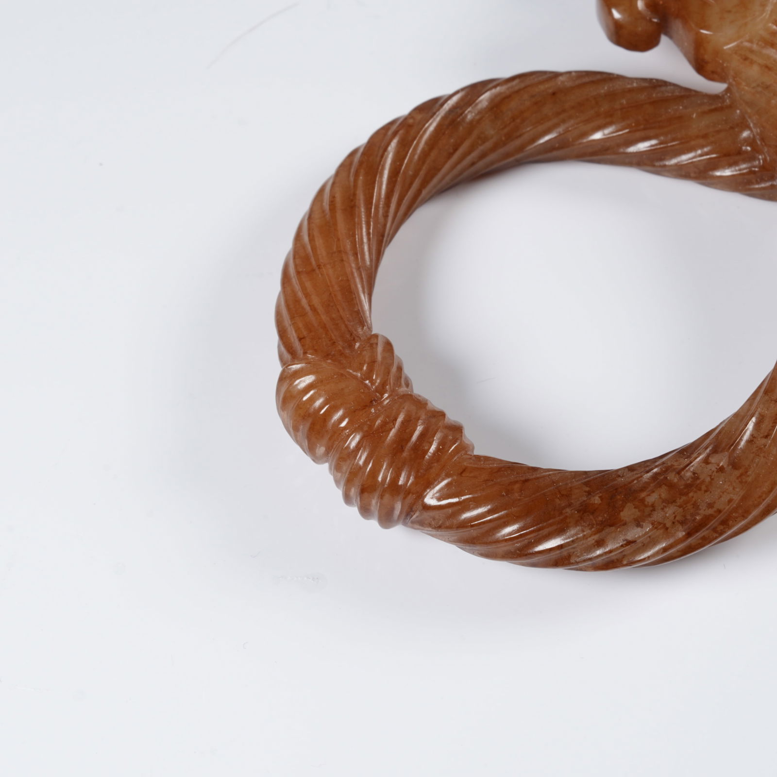 A ANCIENT JADE DRAGON-SHAPED RING - 3