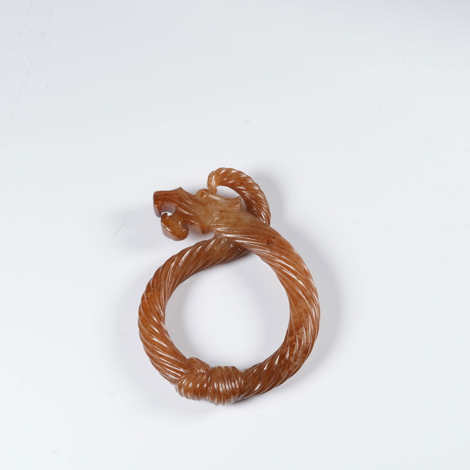 A ANCIENT JADE DRAGON-SHAPED RING - 5