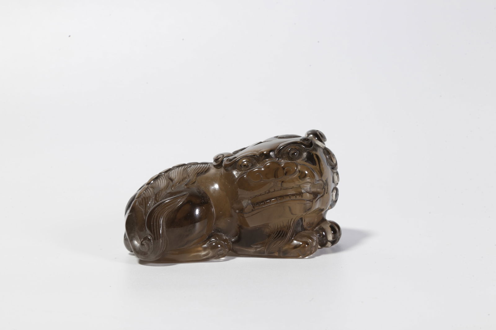 A CRYSTAL BEAST-SHAPED ORNAMENT: Crystal beast-shaped ornament