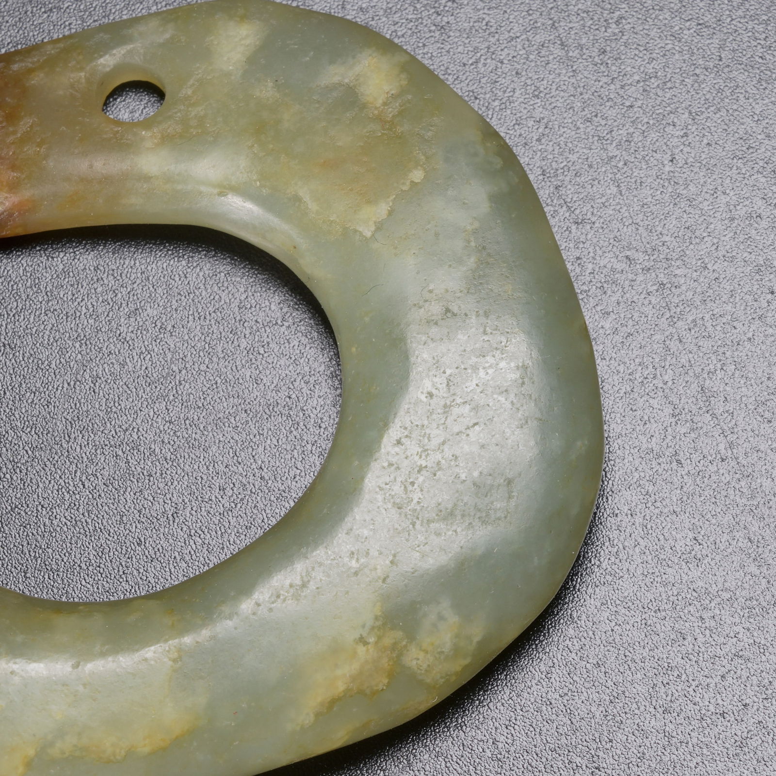 A ARCHAIC JADE RING - 2