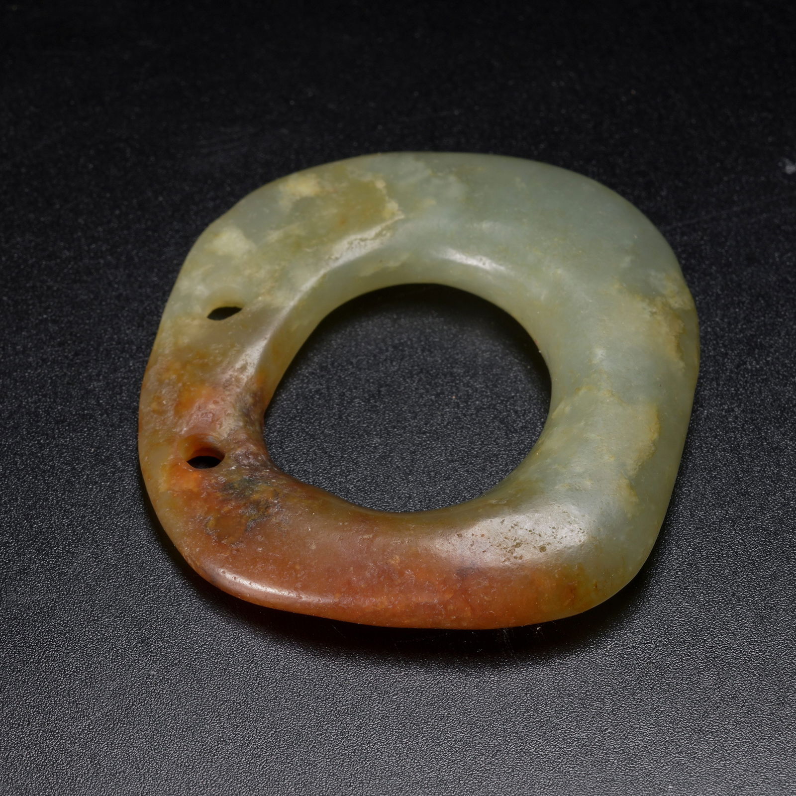 A ARCHAIC JADE RING - 5