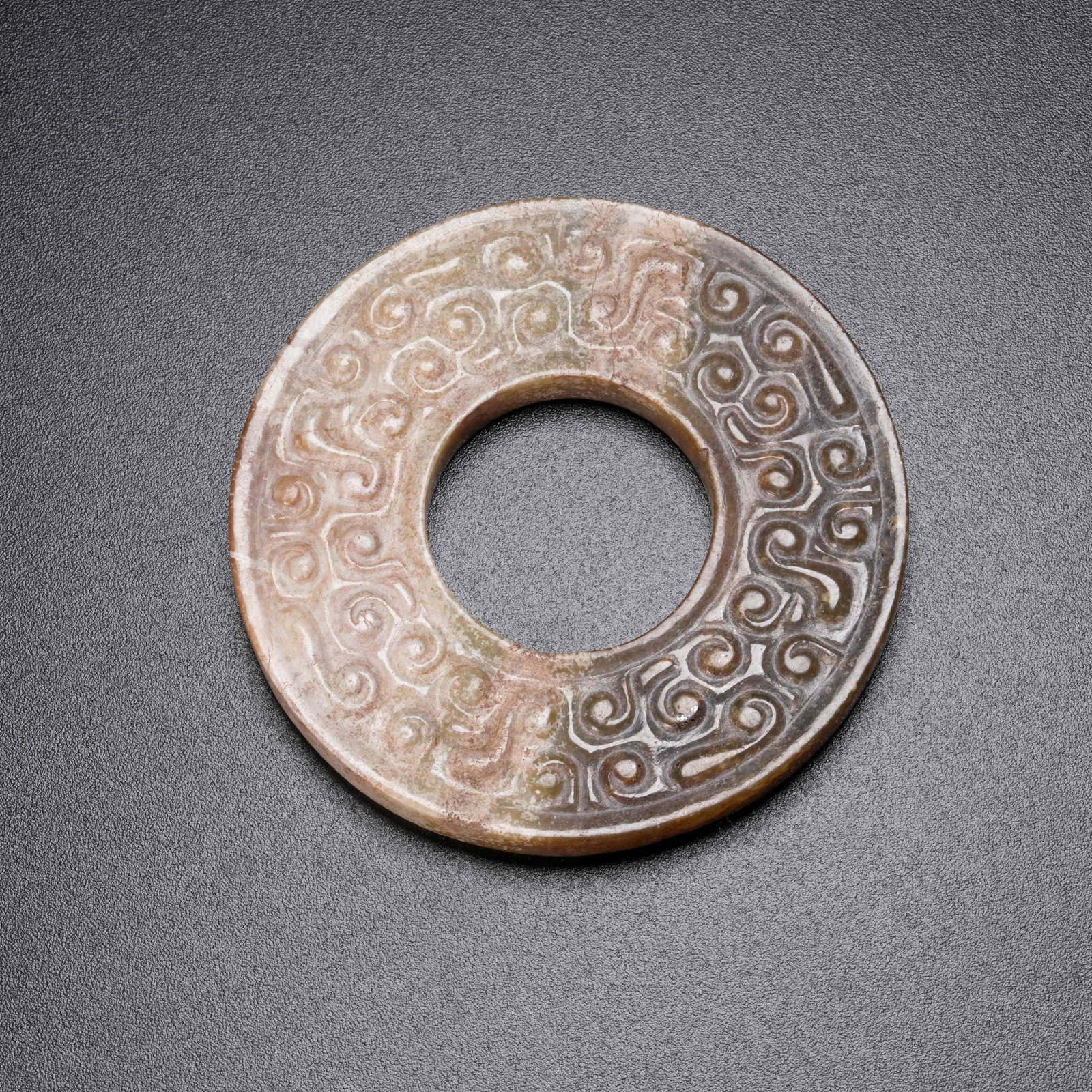 A ARCHAIC JADE HOOKED CLOUD–PATTERN BI: Archaic Jade Hooked Cloud–Pattern Bi