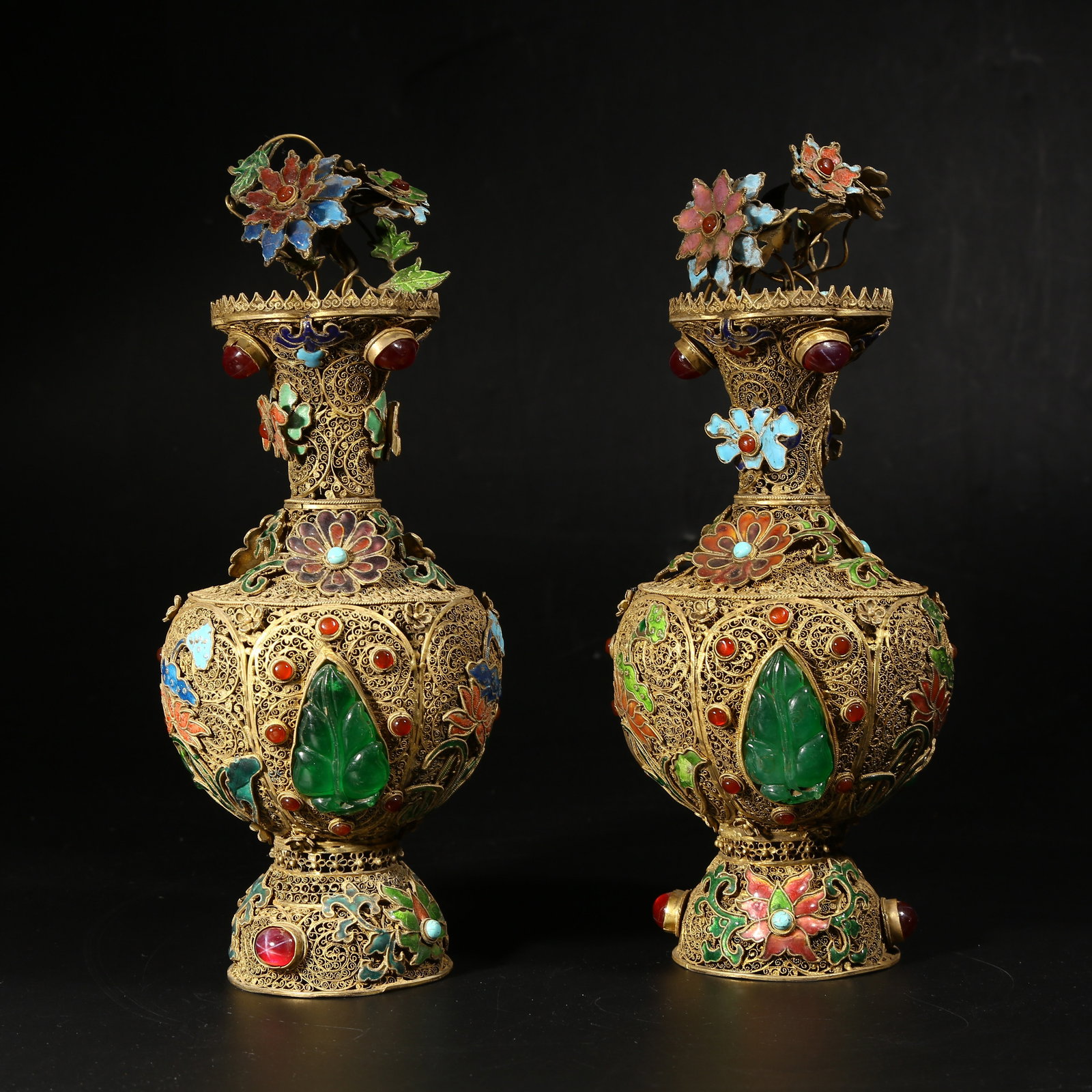 A GILDED SILVER FILIGREE CLOISONNÉ VASE SET: Gilded silver filigree cloisonné vase set