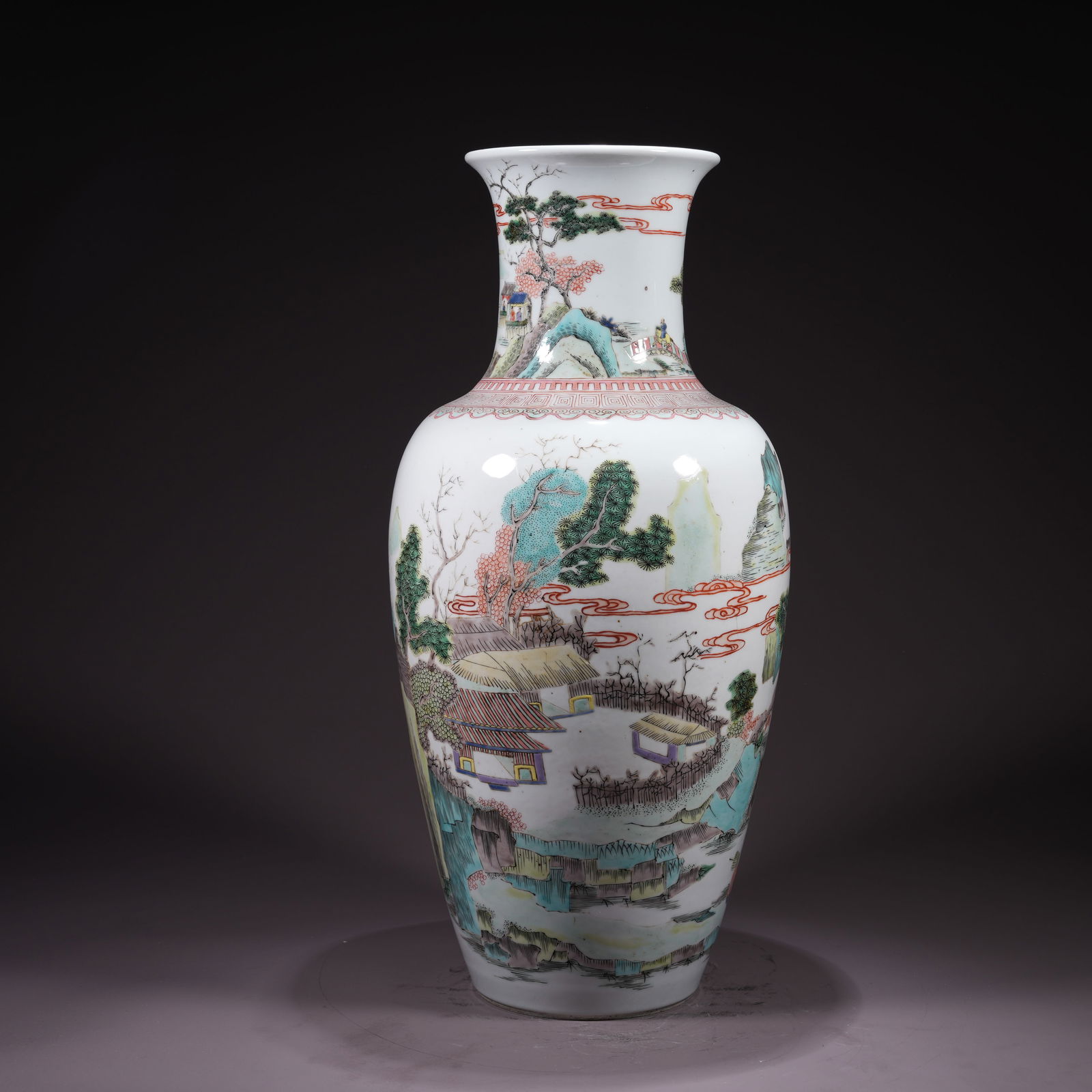 A WUCAI VASE WITH FIGURE NARRATIVE SCENE: Wucai Vase with Figure Narrative Scene