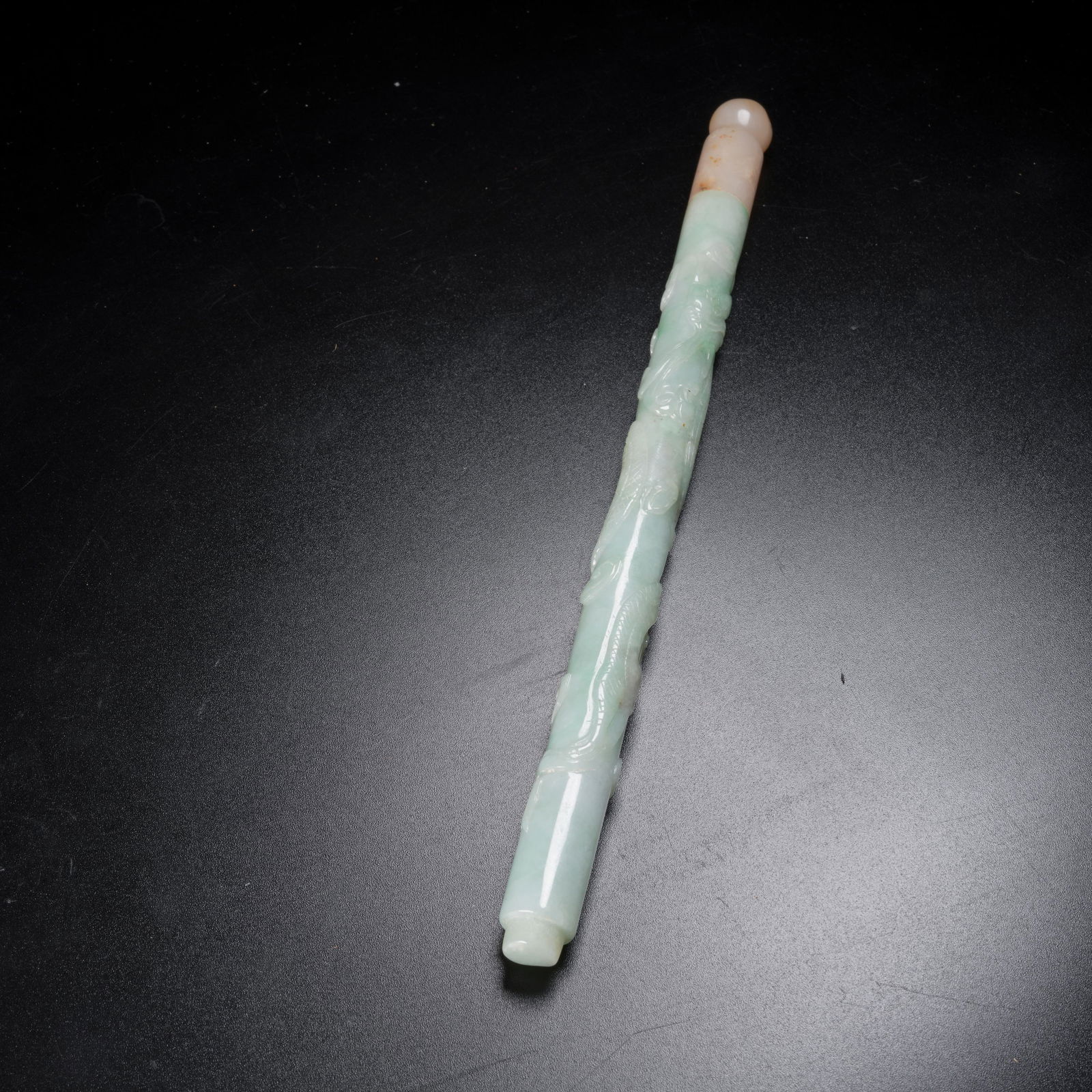 A JADEITE COILED DRAGON–PATTERN BRUSH HOLDER - 5