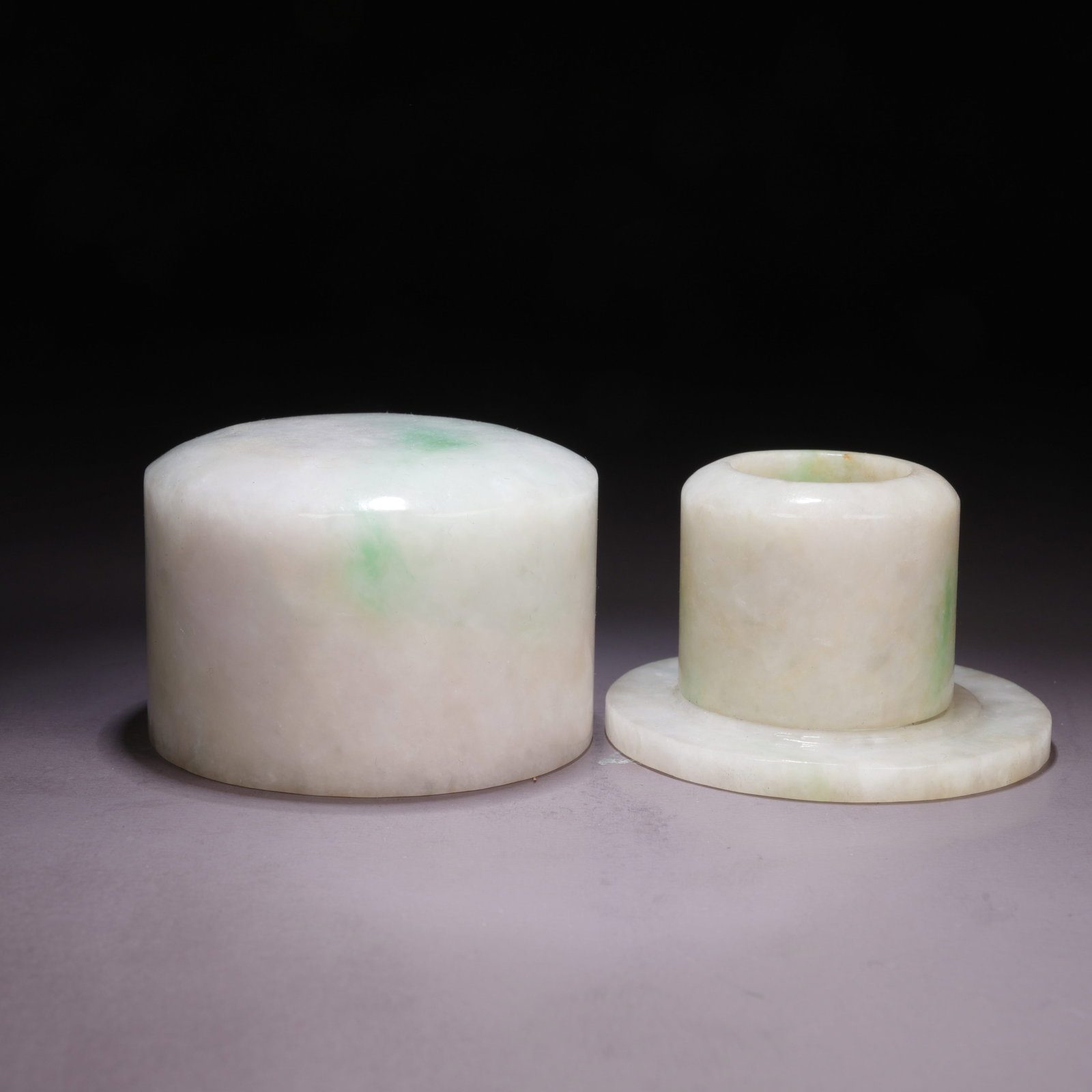 A SET OF JADEITE ARCHERS' THUMB RINGS: Set of Jadeite Archers' Thumb Rings