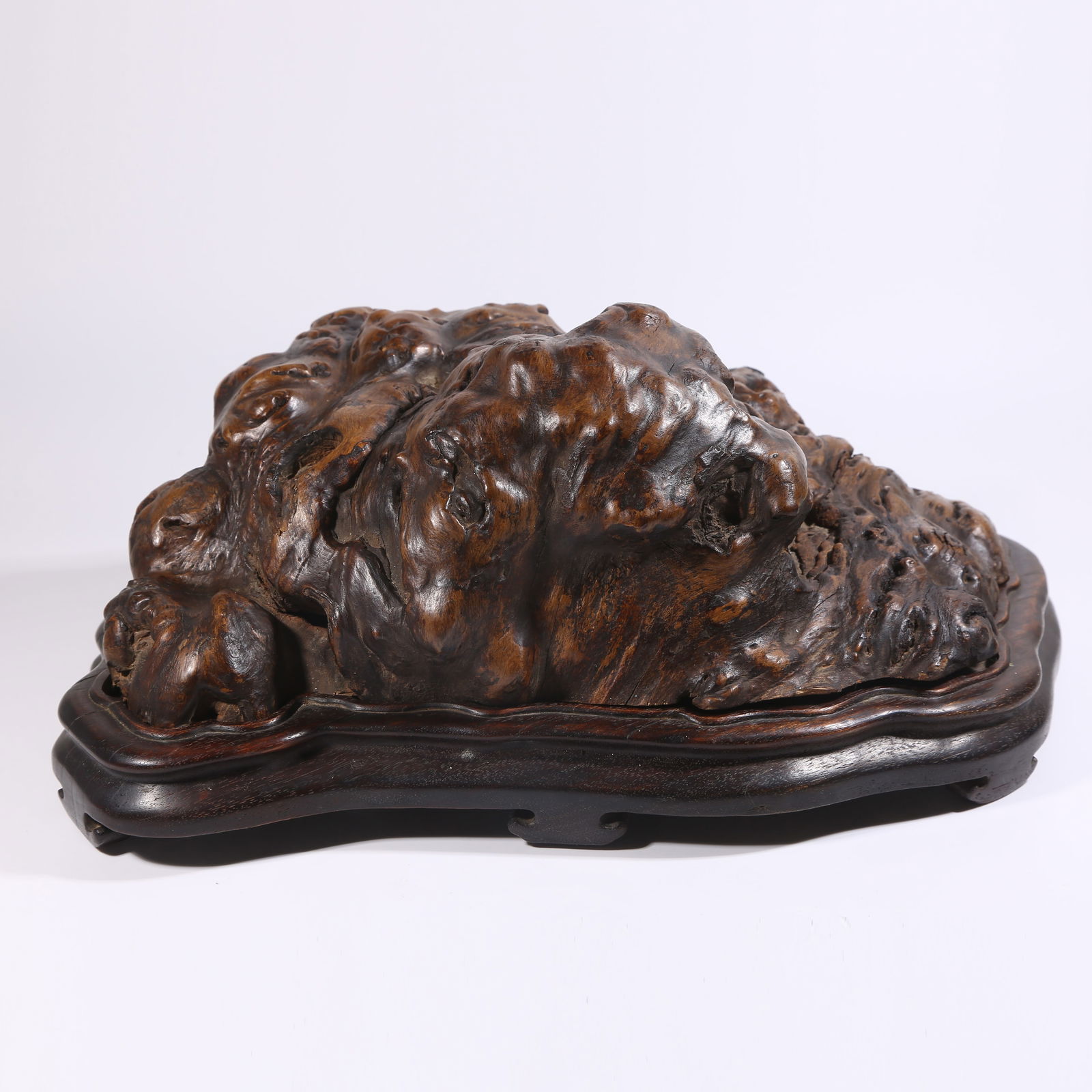 A BURL WOOD SCHOLAR'S ROCK MOUNTAIN: Burl wood scholar's rock mountain