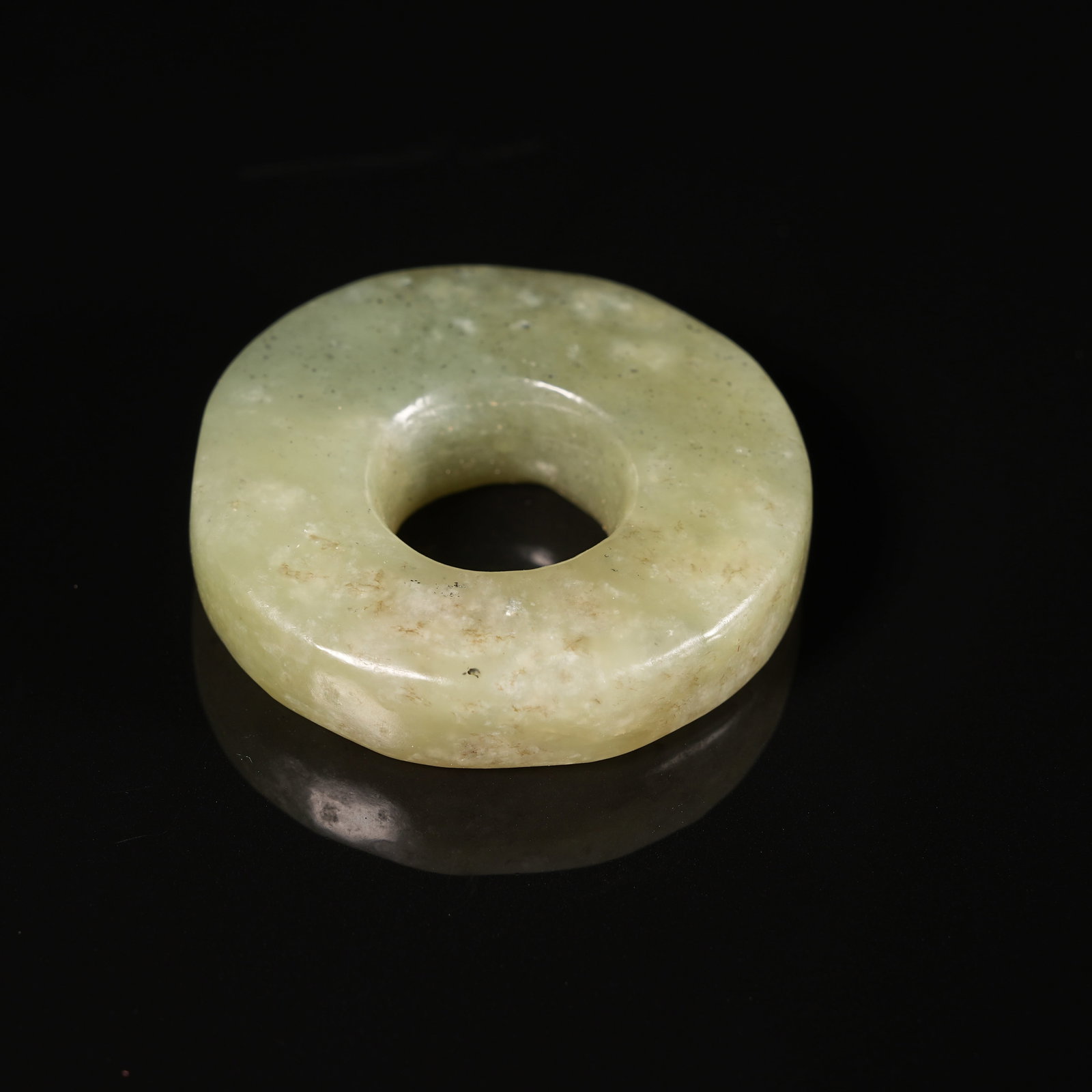 A ANCIENT JADE RING - 2