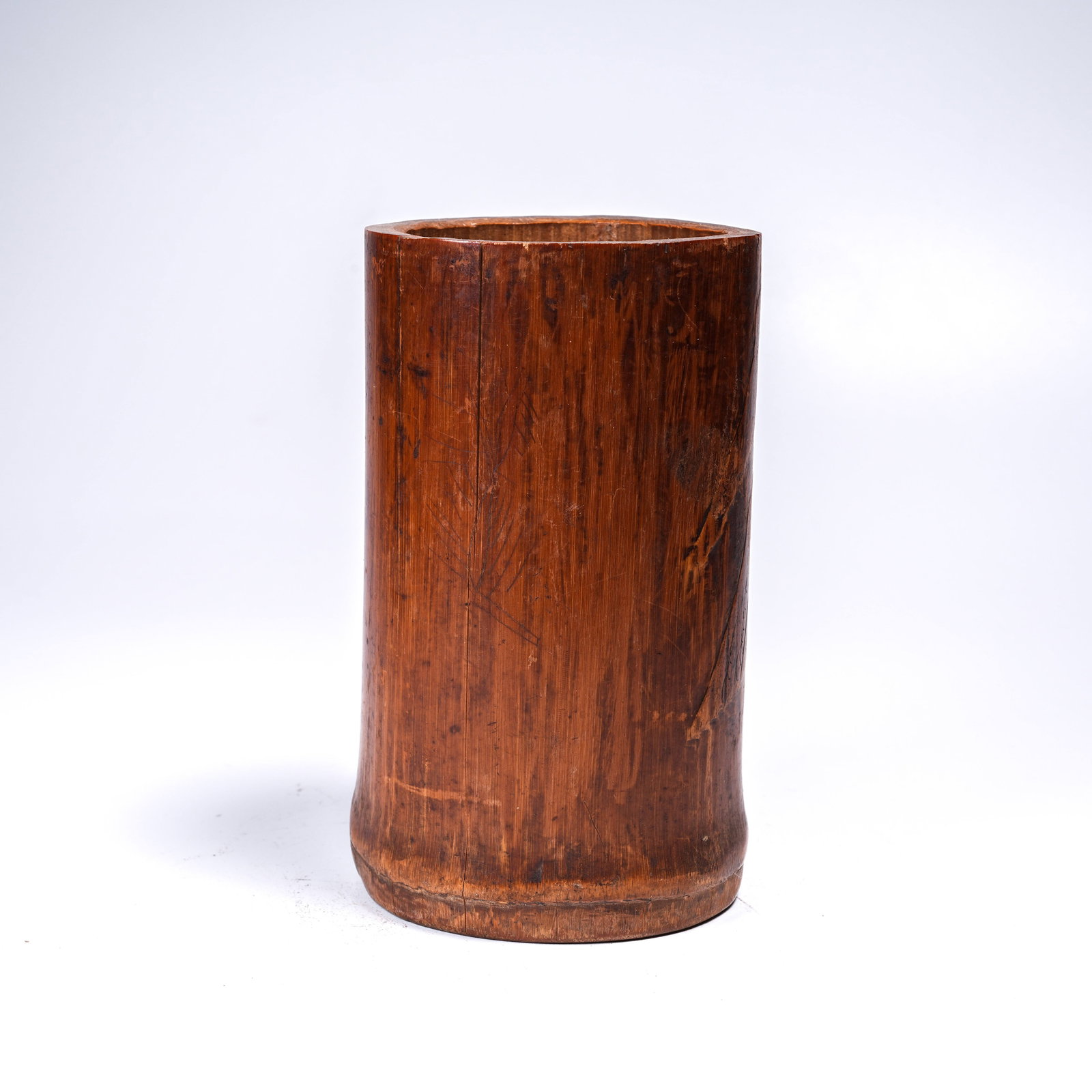 A BAMBOO ROOT CARVED BRUSH HOLDER - 3