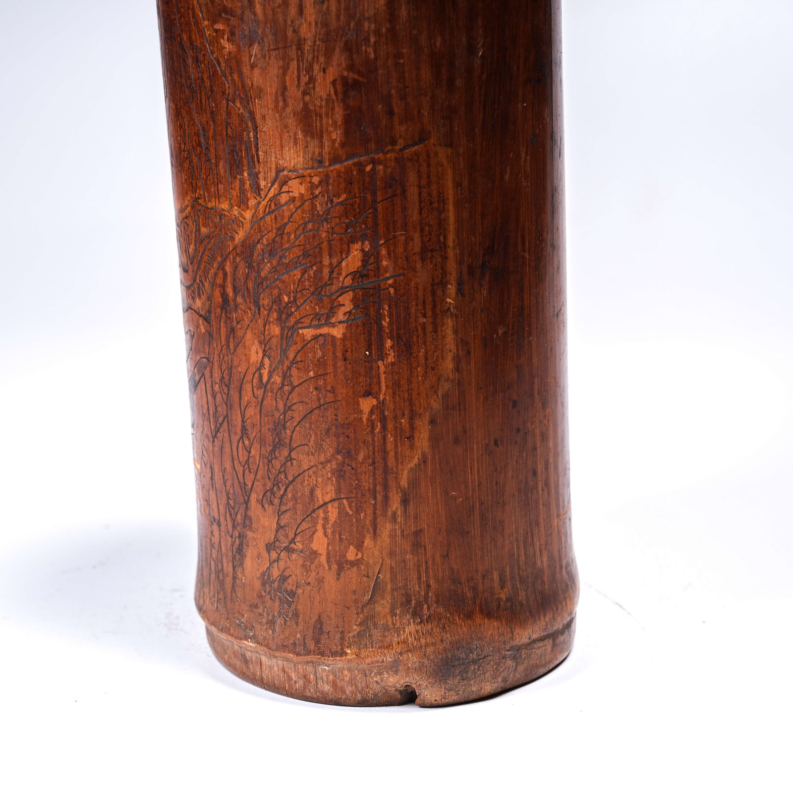 A BAMBOO ROOT CARVED BRUSH HOLDER - 7