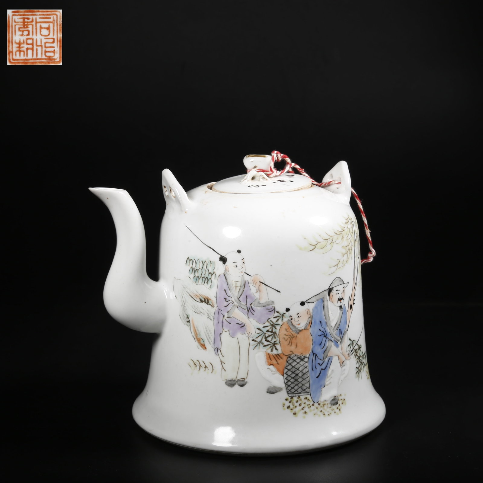 A SHALLOW-COLOR PAINTED TEAPOT WITH FISHERMAN MOTIF: Shallow-Color Painted Teapot with Fisherman Motif