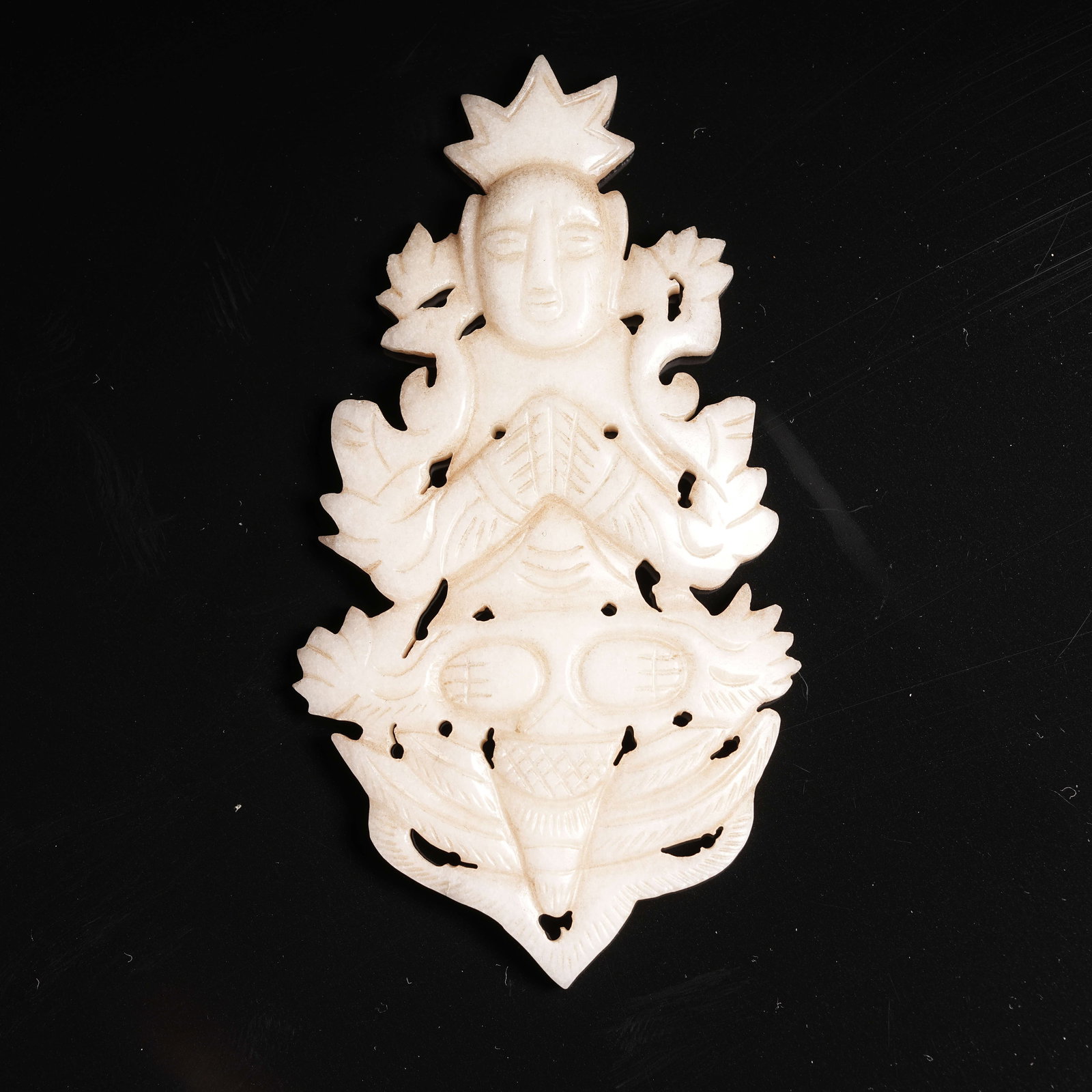 A ANCIENT JADE BUDDHA BELT ORNAMENT (1 of 9)