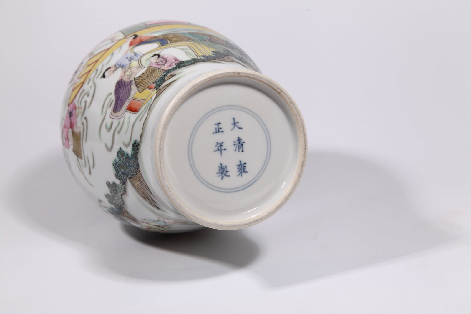 A POLYCHROME AUSPICIOUS SCENES OLIVE-SHAPED VASE - 9