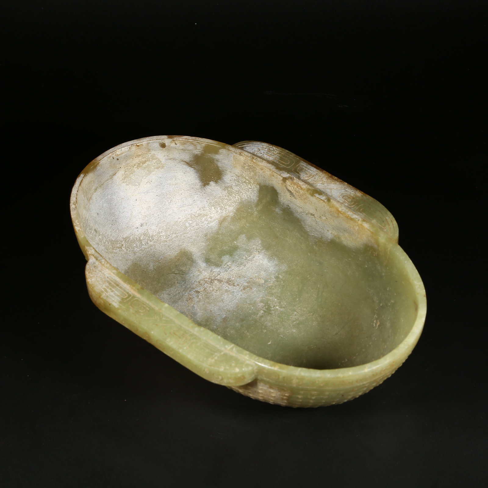 A ANCIENT JADE DOUBLE-HANDLED CUP (1 of 8)
