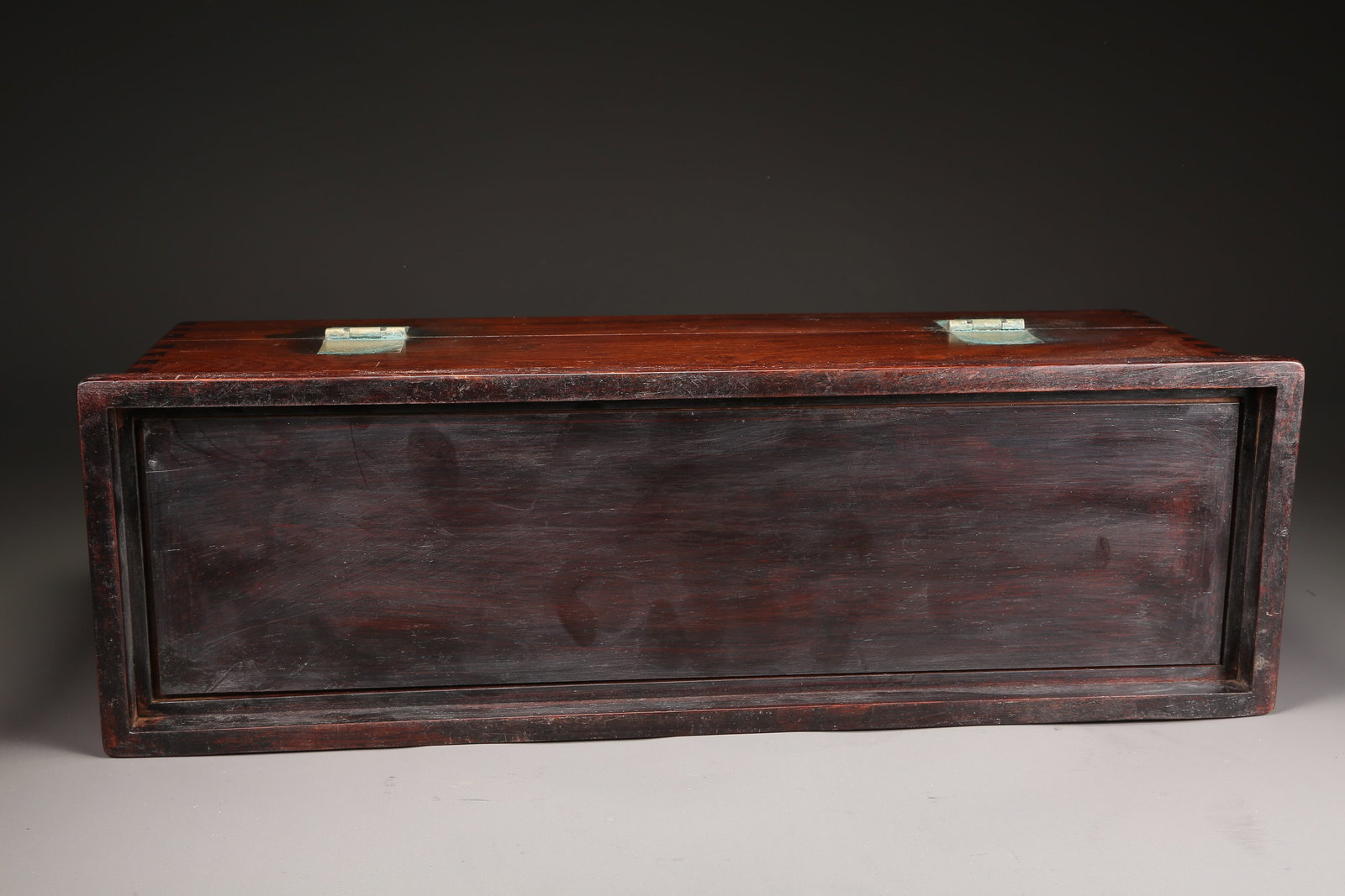 A HUANGHUALI RECTANGULAR LIDDED BOX - 10