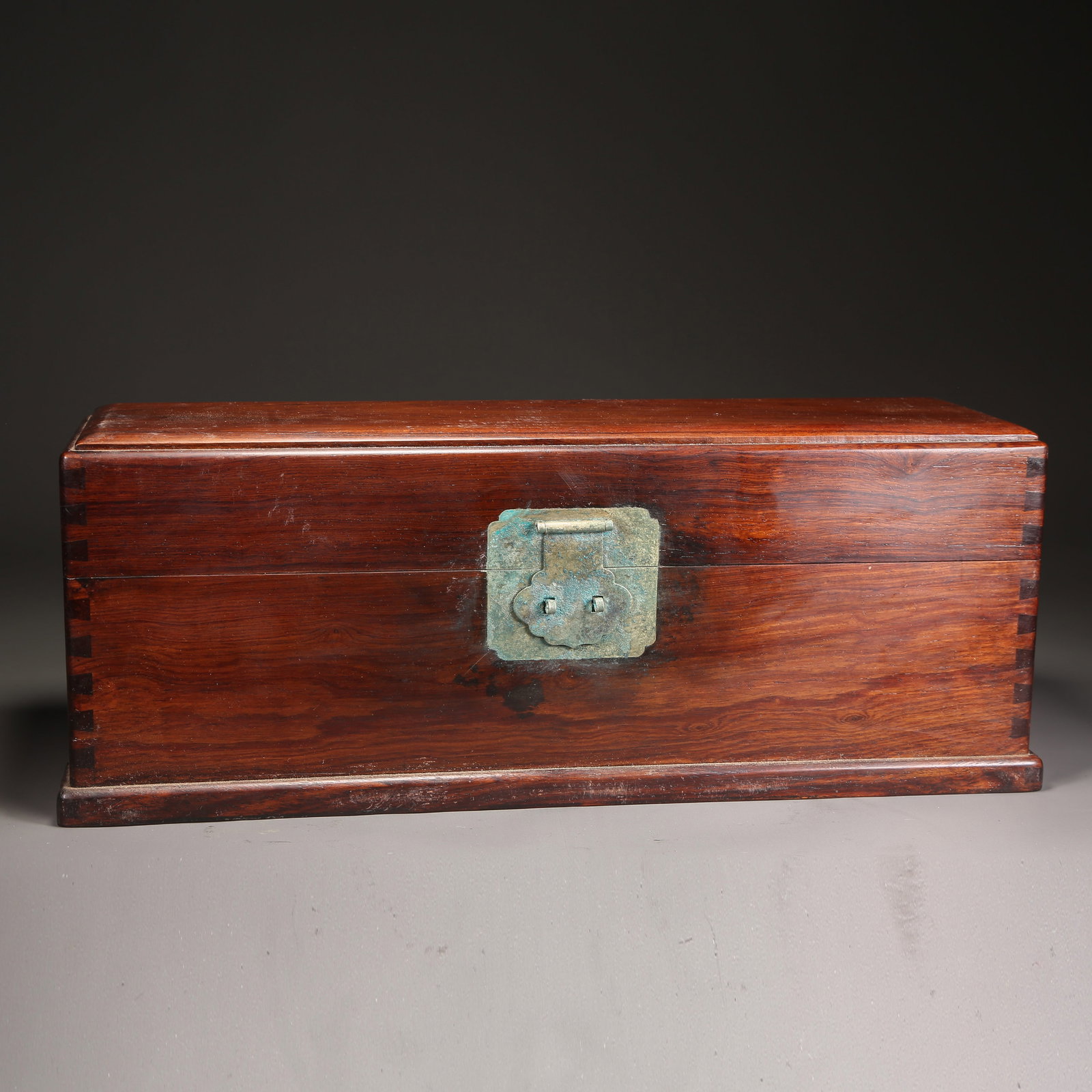 A HUANGHUALI RECTANGULAR LIDDED BOX (1 of 10)