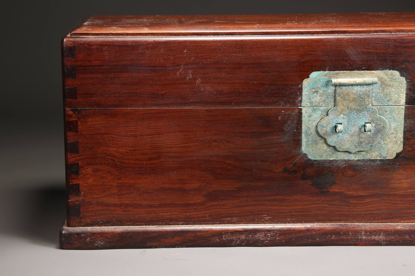 A HUANGHUALI RECTANGULAR LIDDED BOX - 2