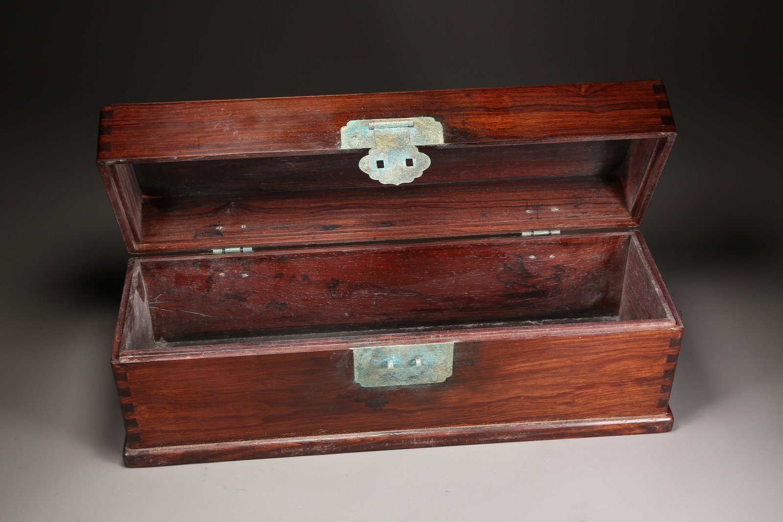 A HUANGHUALI RECTANGULAR LIDDED BOX - 4