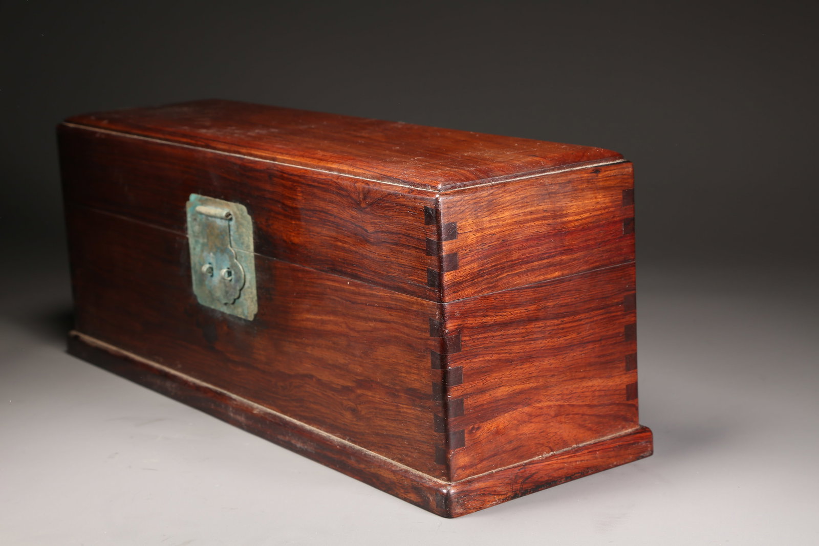 A HUANGHUALI RECTANGULAR LIDDED BOX - 7