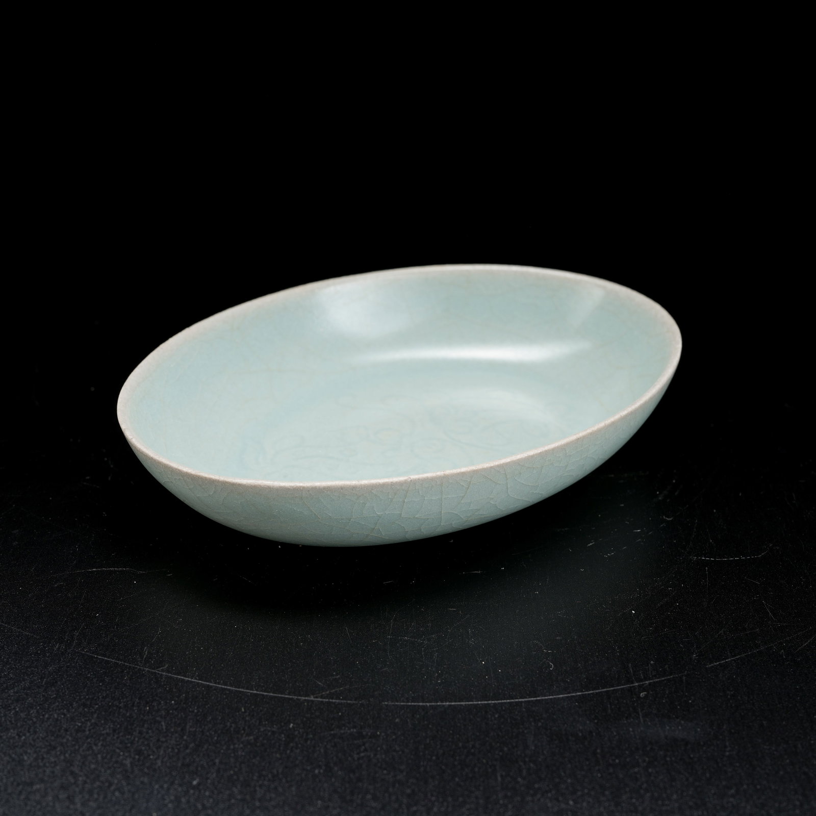 A RU KILN INCISED FLORAL PATTERN WASHER (1 of 8)