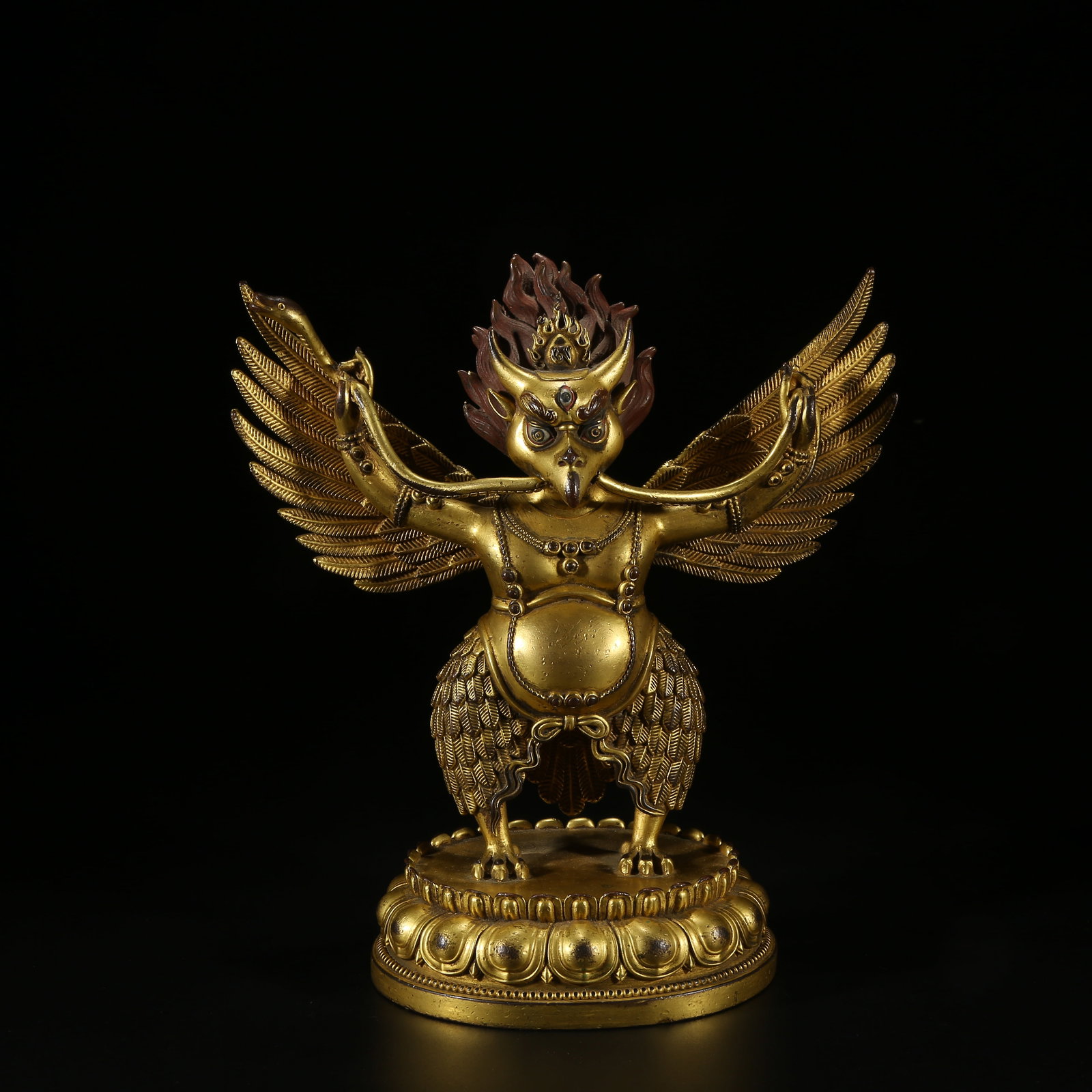 A GILT BRONZE STATUE OF A GREAT PENG WITH GOLDEN WINGS (1 of 8)