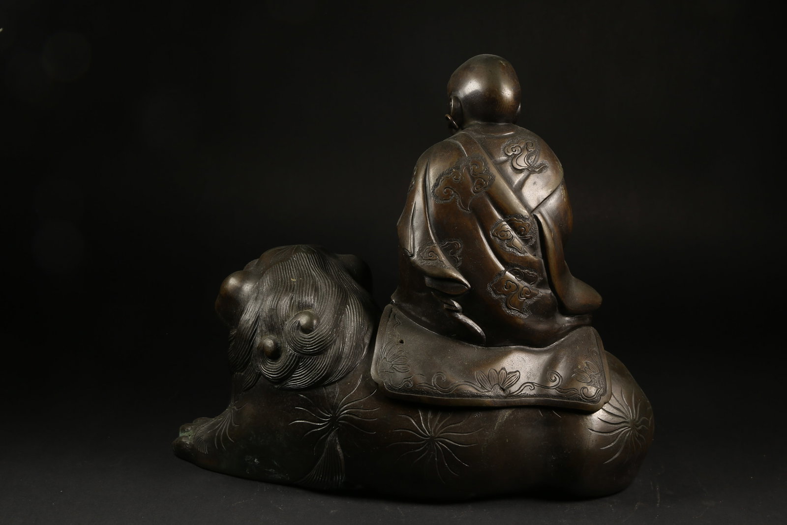 A BRONZE ARHAT STATUE - 7