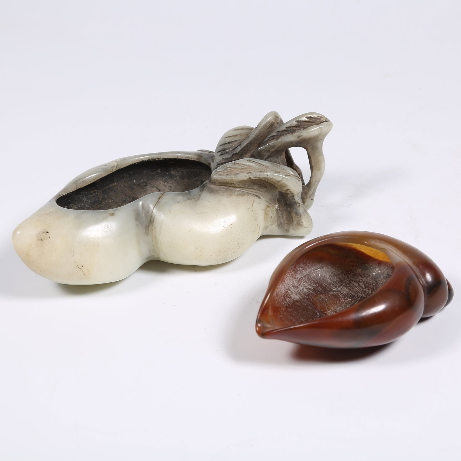 A HETIAN JADE SCHOLAR'S DESK SET (1 of 8)